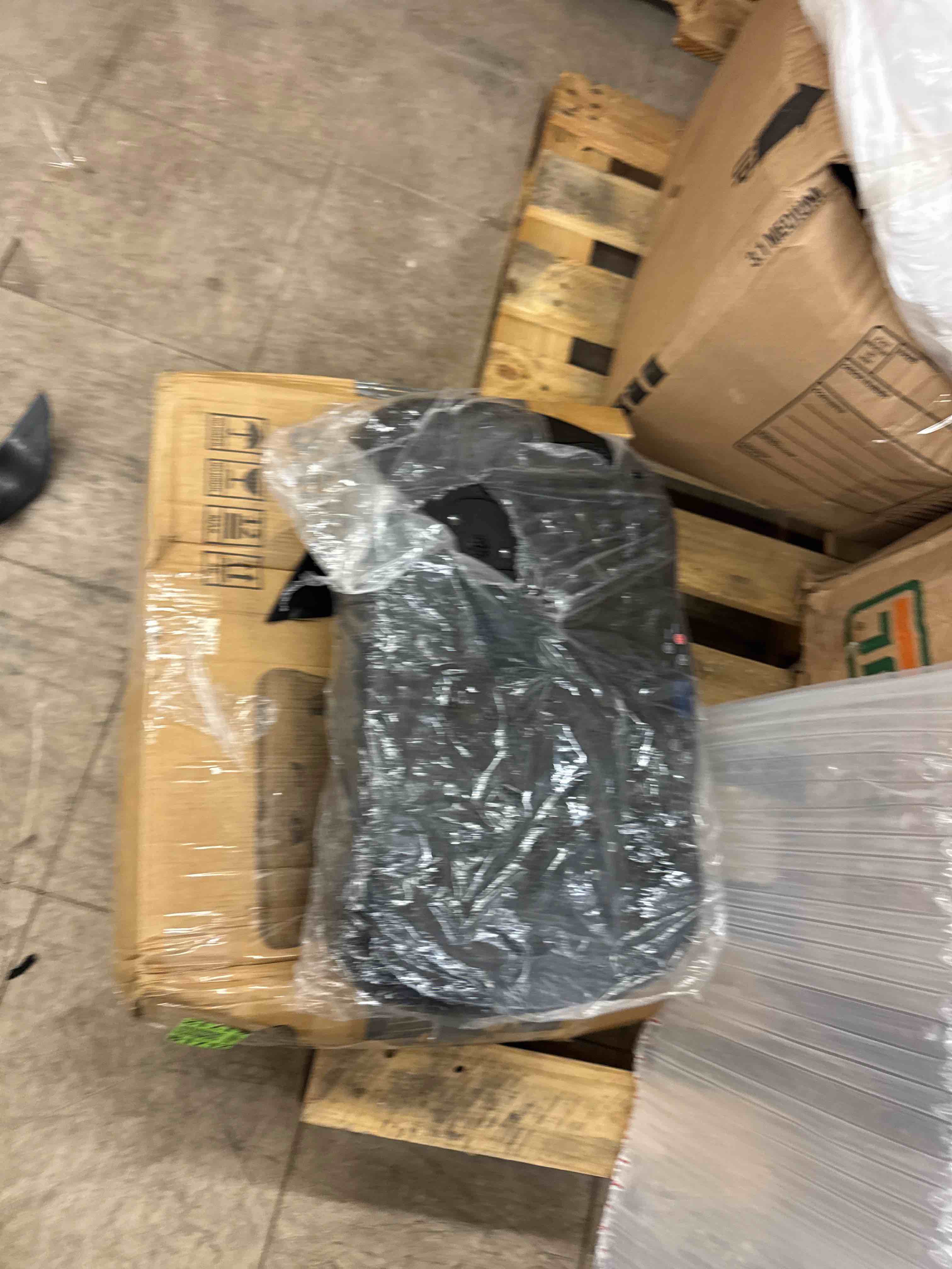 https://s3.amazonaws.com/lotting-images-prod/phillipi/BRN0113448_1730142711358.jpeg