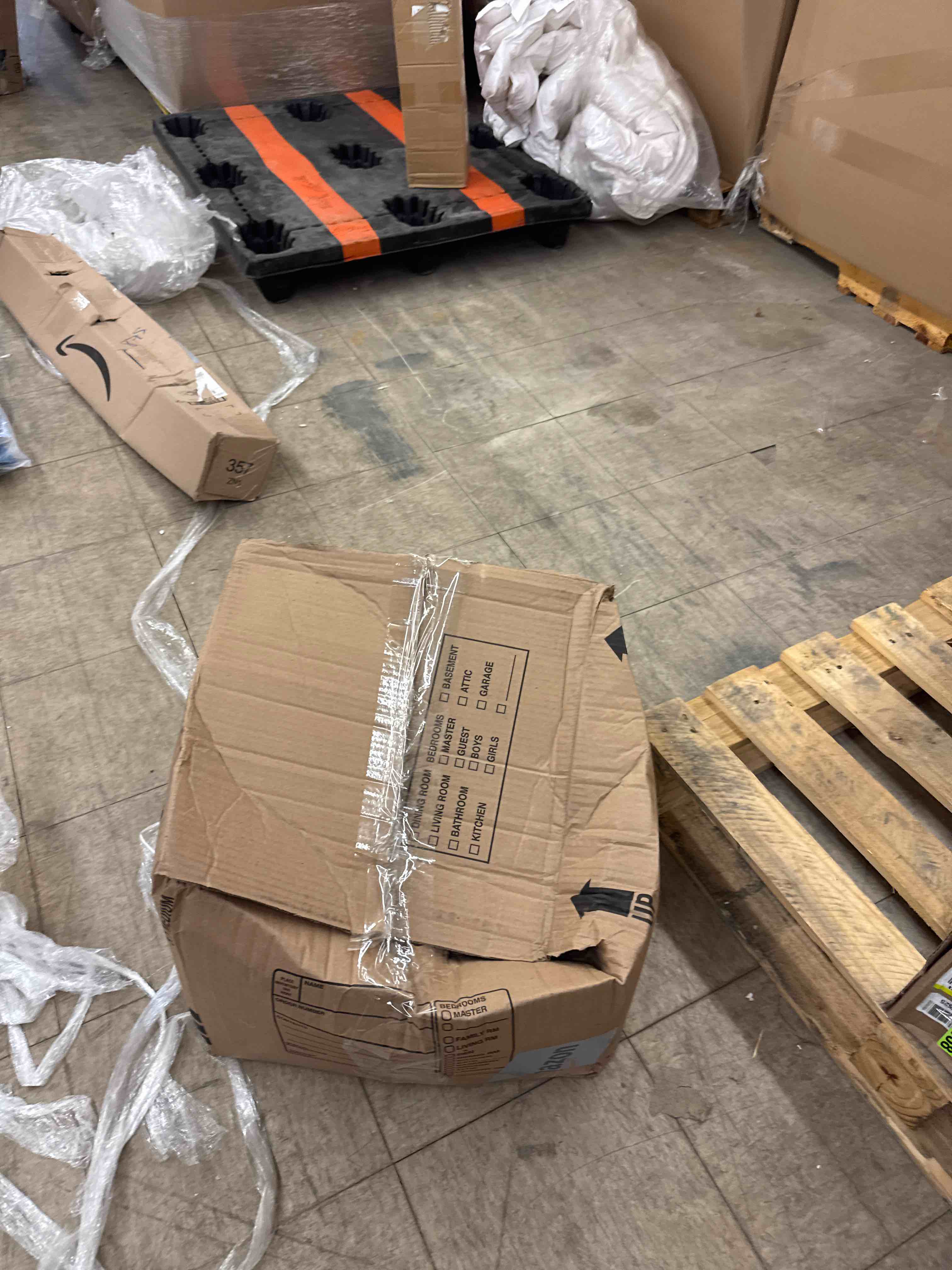 https://s3.amazonaws.com/lotting-images-prod/phillipi/BRN0113454_1730142001192.jpeg