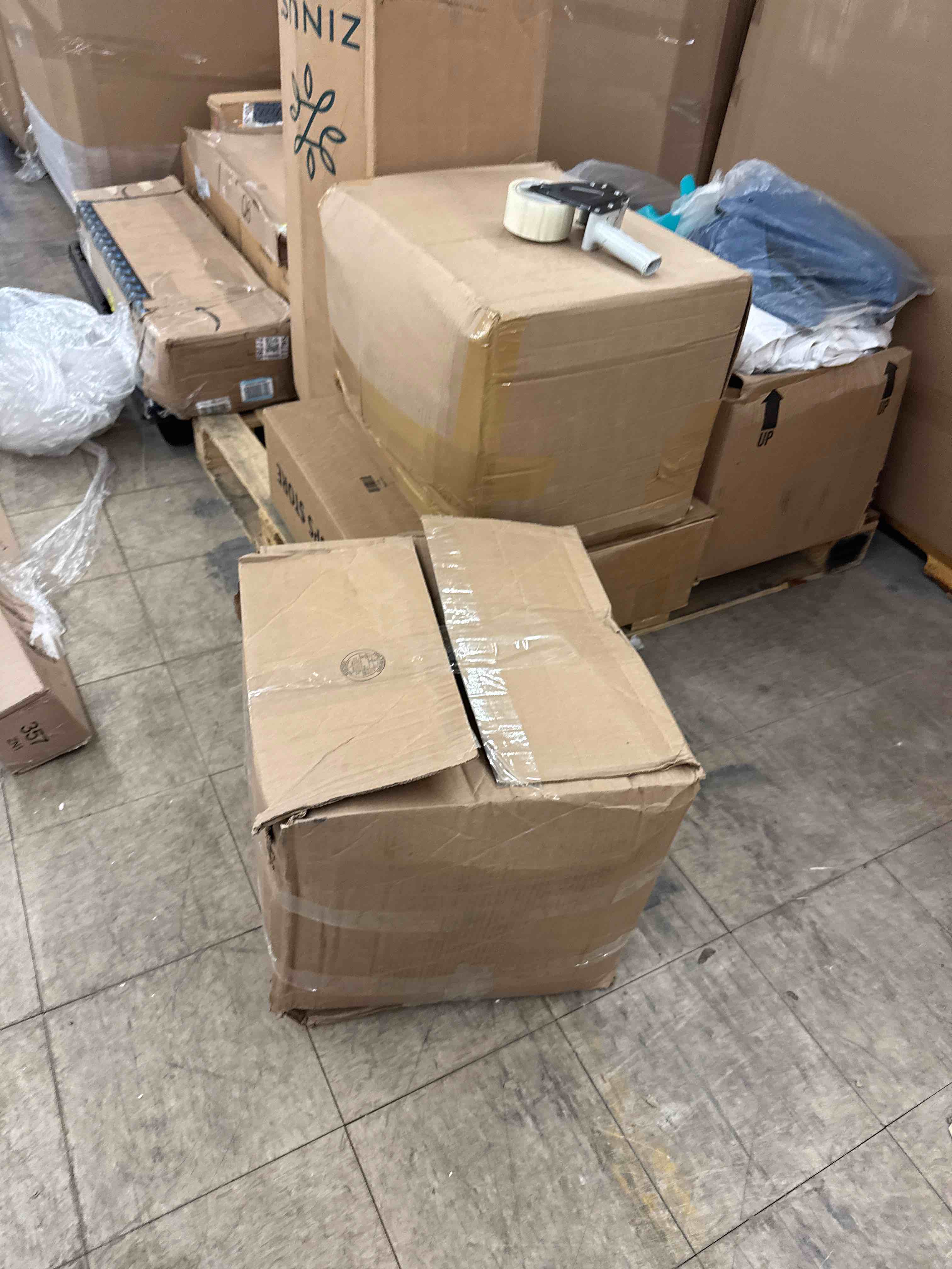 https://s3.amazonaws.com/lotting-images-prod/phillipi/BRN0113462_1730140874159.jpeg