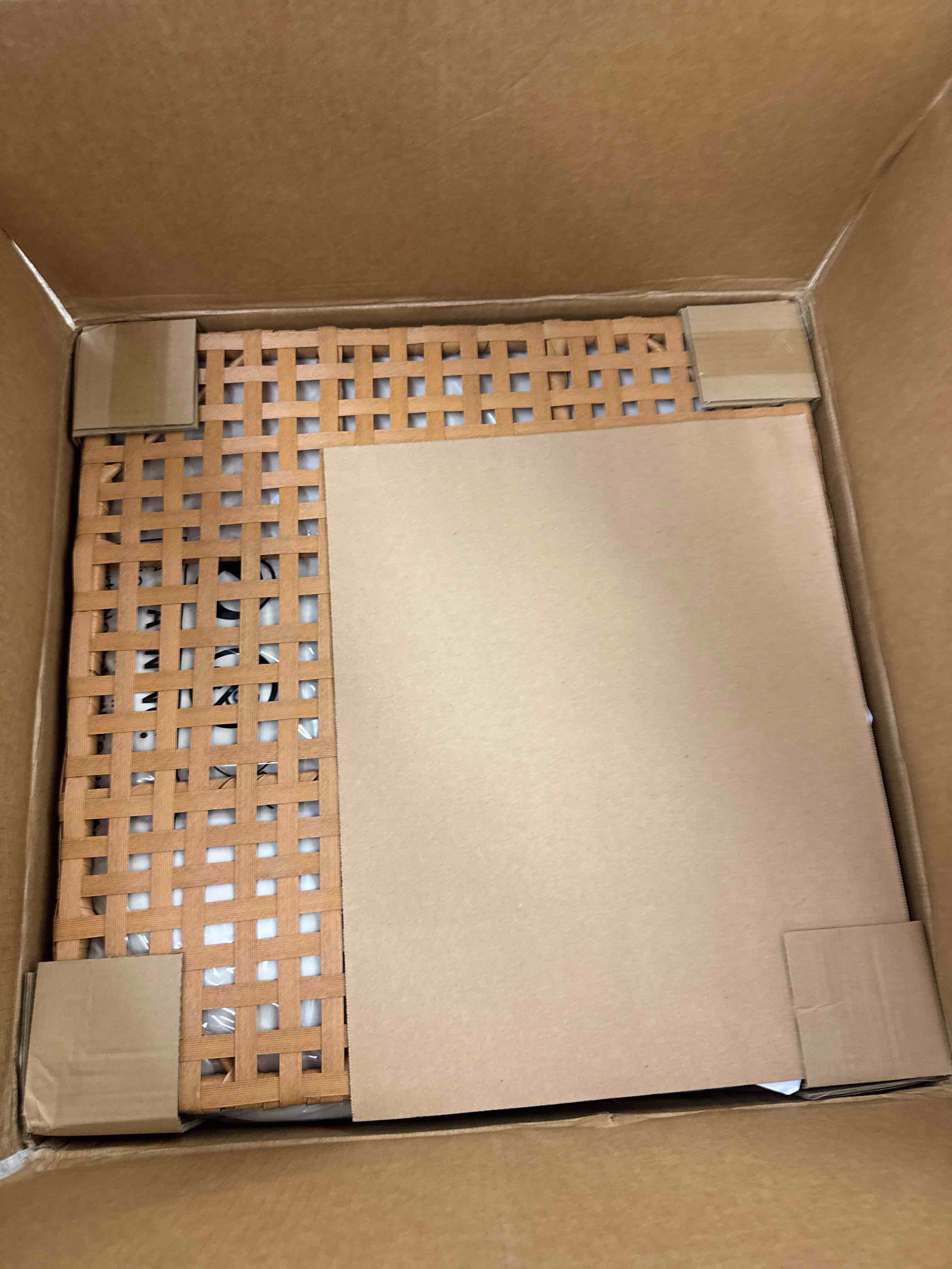 https://s3.amazonaws.com/lotting-images-prod/phillipi/BRN0113465_1730140116331.jpeg