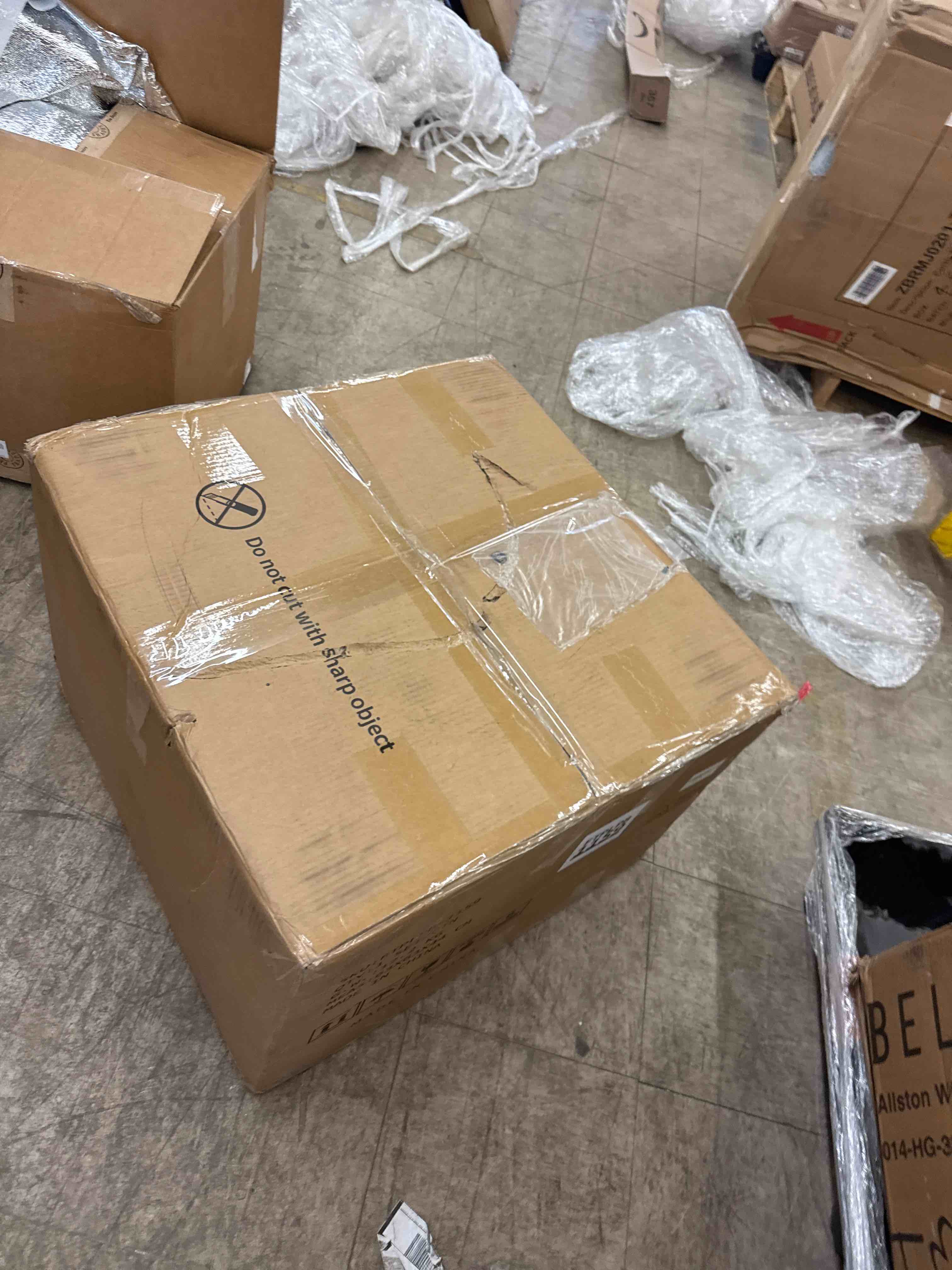 https://s3.amazonaws.com/lotting-images-prod/phillipi/BRN0113465_1730140150772.jpeg