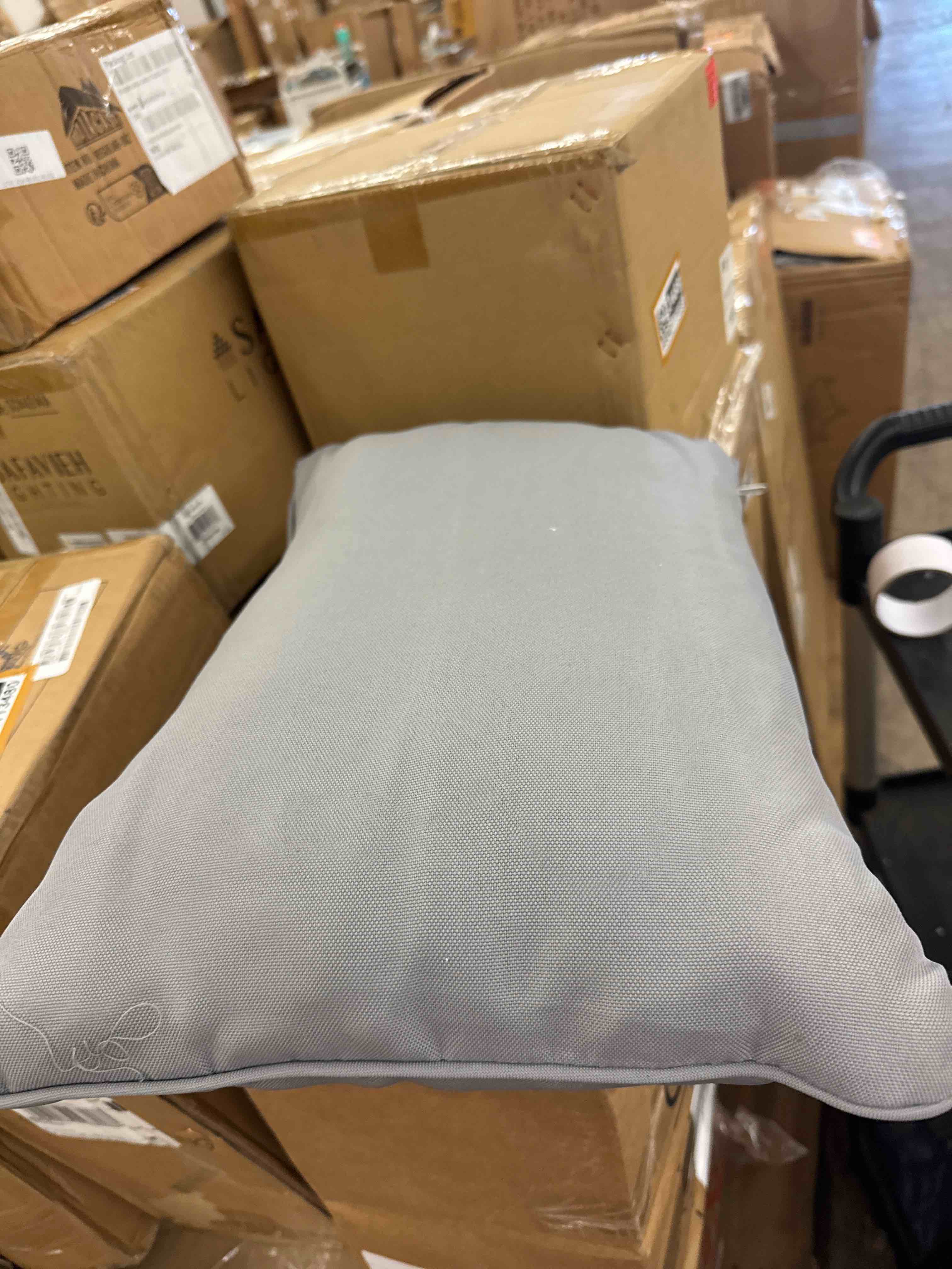 https://s3.amazonaws.com/lotting-images-prod/phillipi/BRN0113473_1730138602998.jpeg