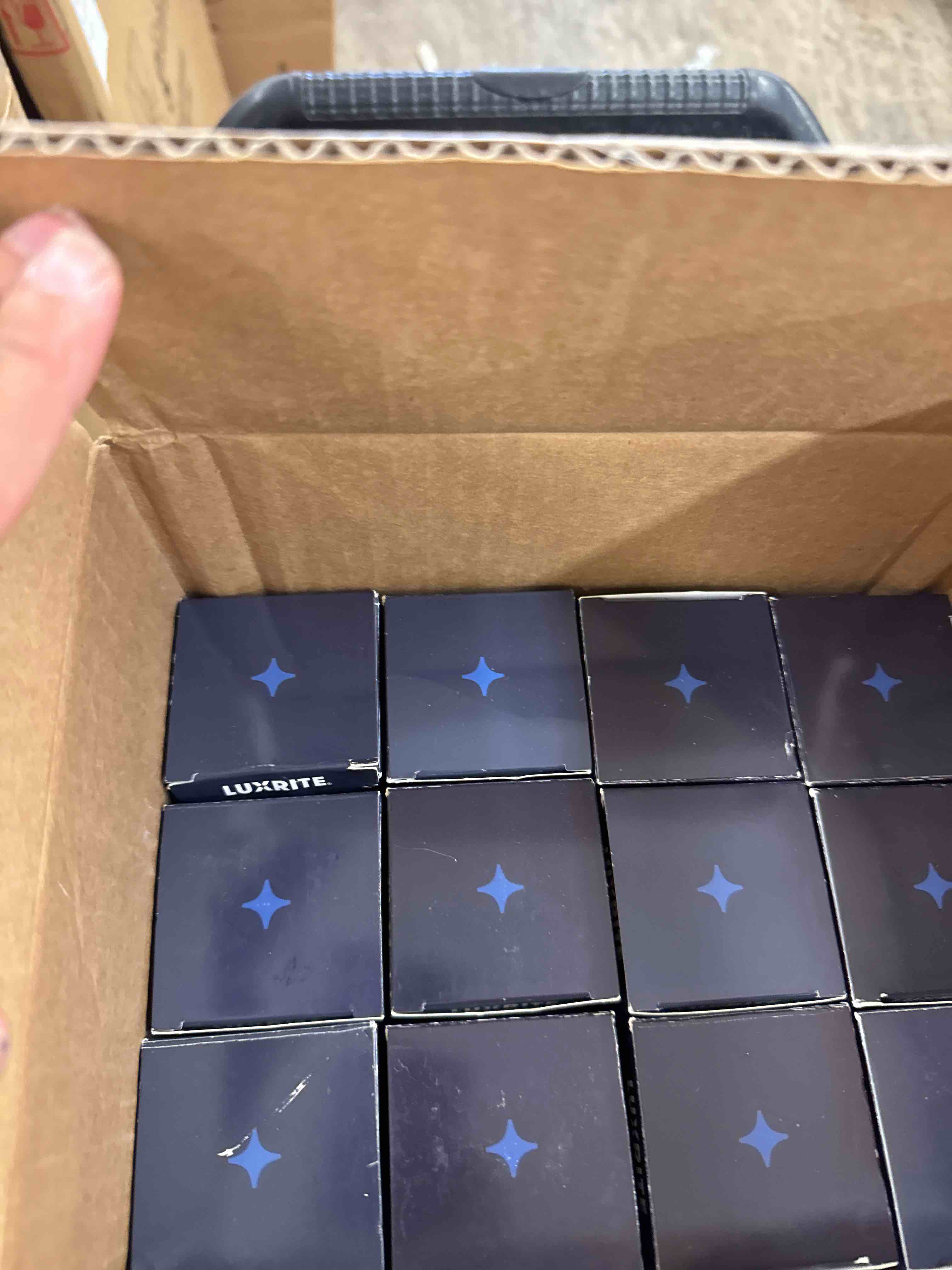https://s3.amazonaws.com/lotting-images-prod/phillipi/BRN0113484_1730137080568.jpeg