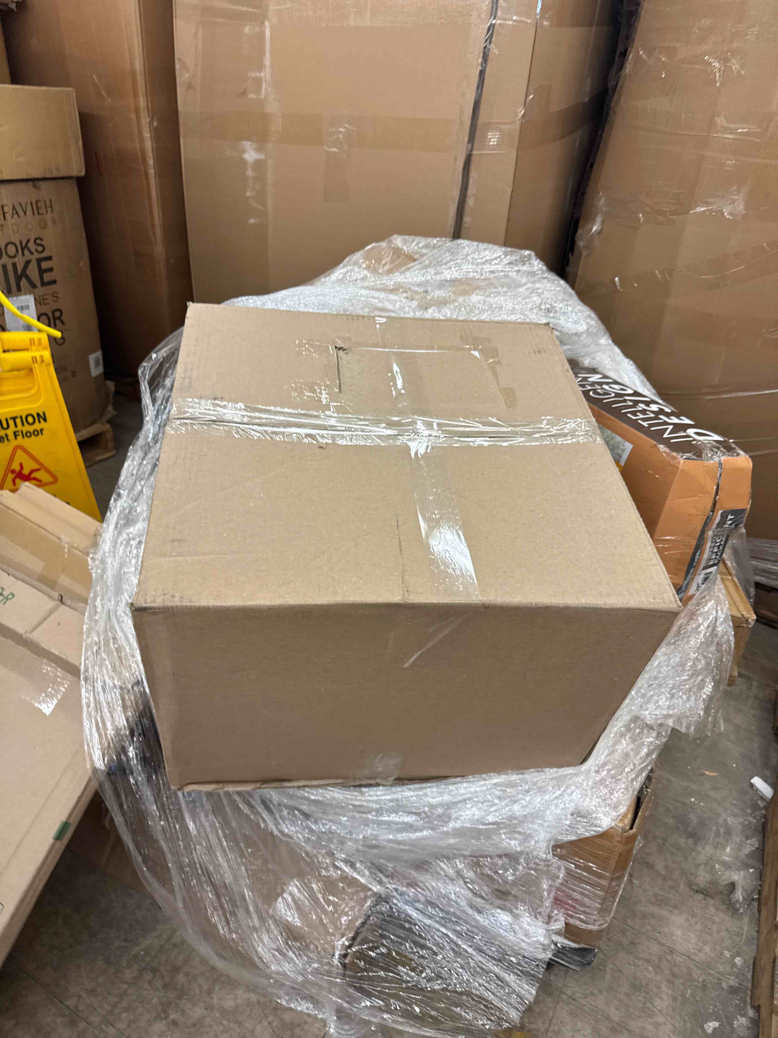 https://s3.amazonaws.com/lotting-images-prod/phillipi/BRN0113487_1730136618725.jpeg