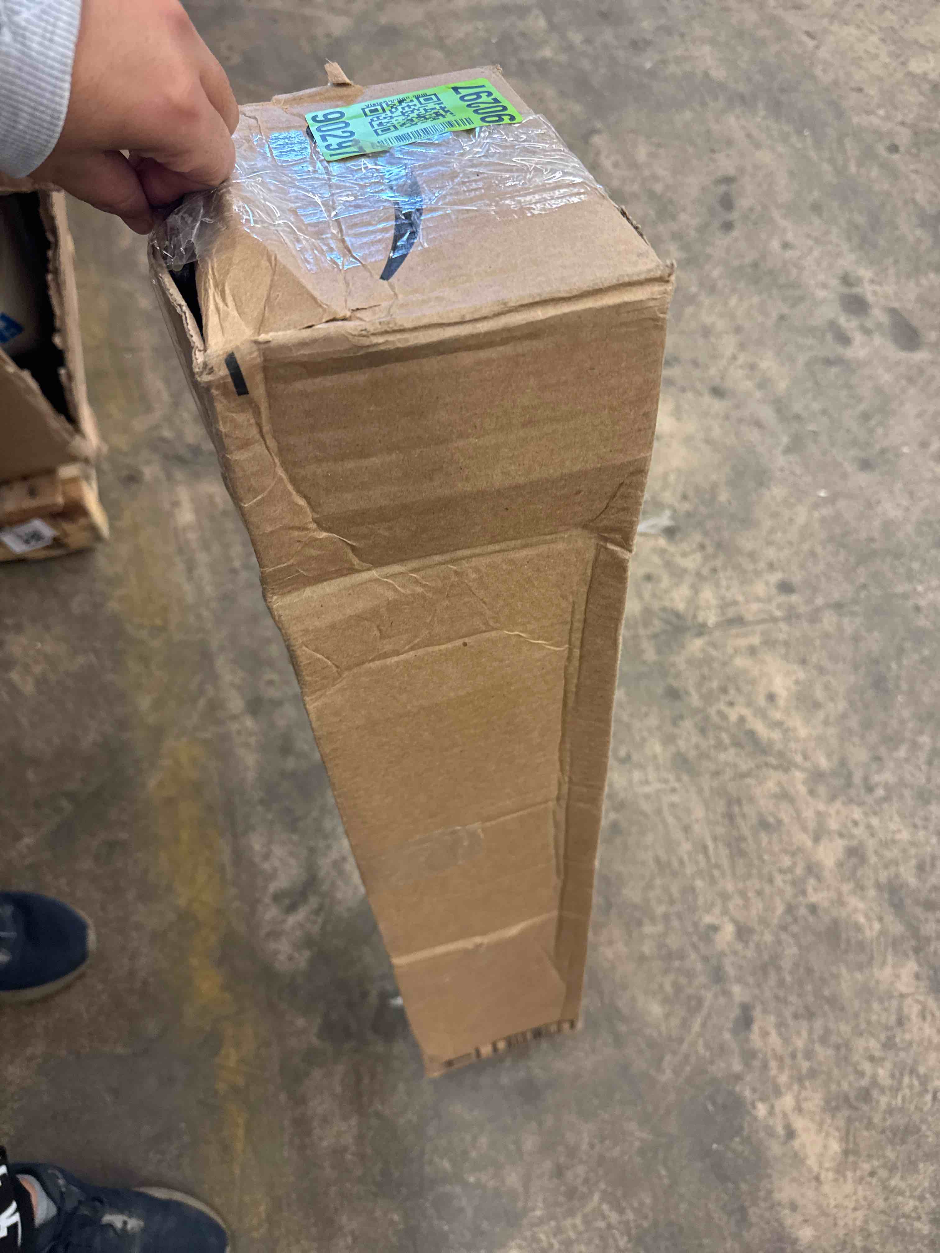 https://s3.amazonaws.com/lotting-images-prod/phillipi/BRN0113519_1729869074106.jpeg
