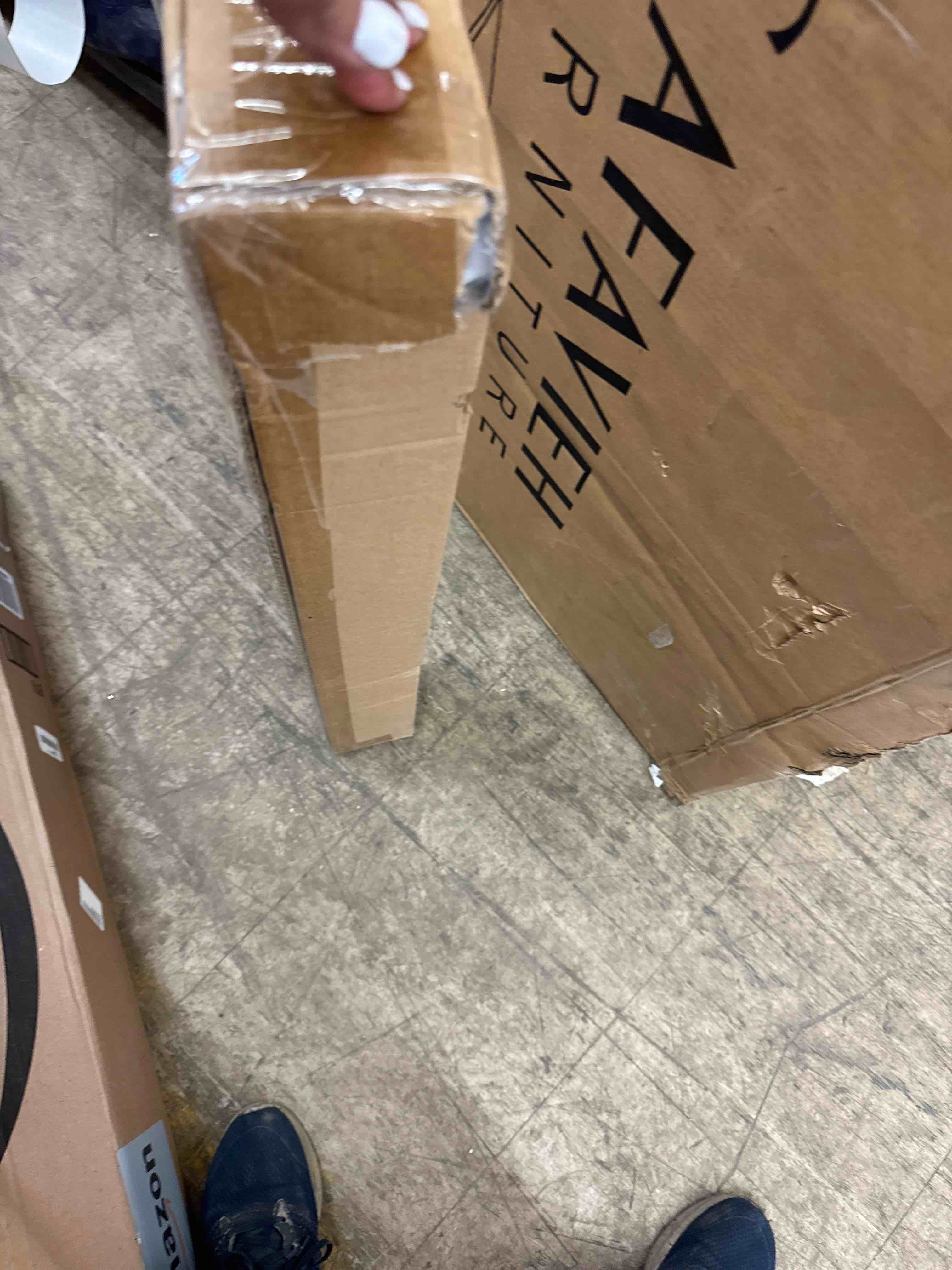 https://s3.amazonaws.com/lotting-images-prod/phillipi/BRN0113656_1729537302608.jpeg