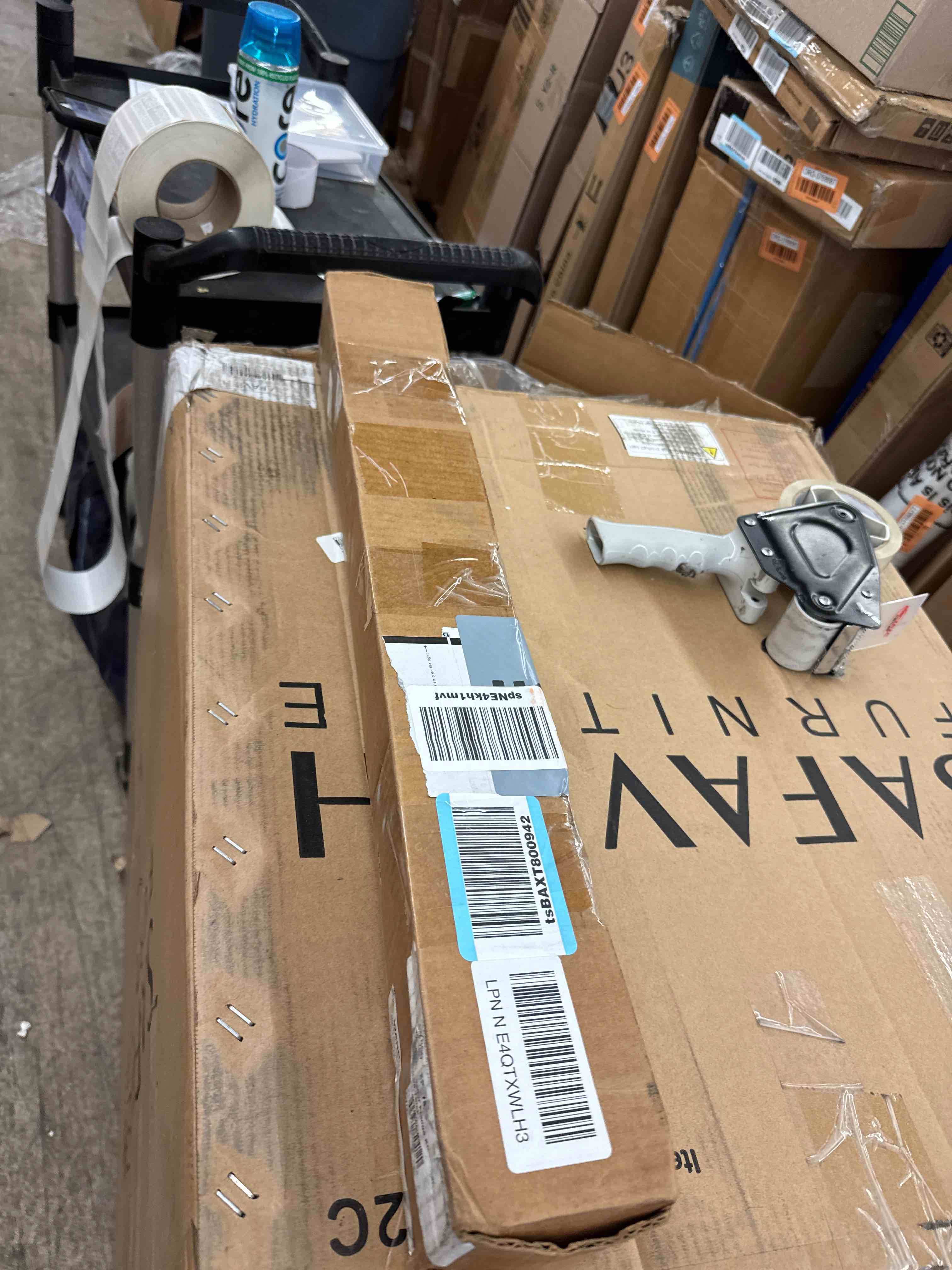 https://s3.amazonaws.com/lotting-images-prod/phillipi/BRN0113663_1729536267220.jpeg
