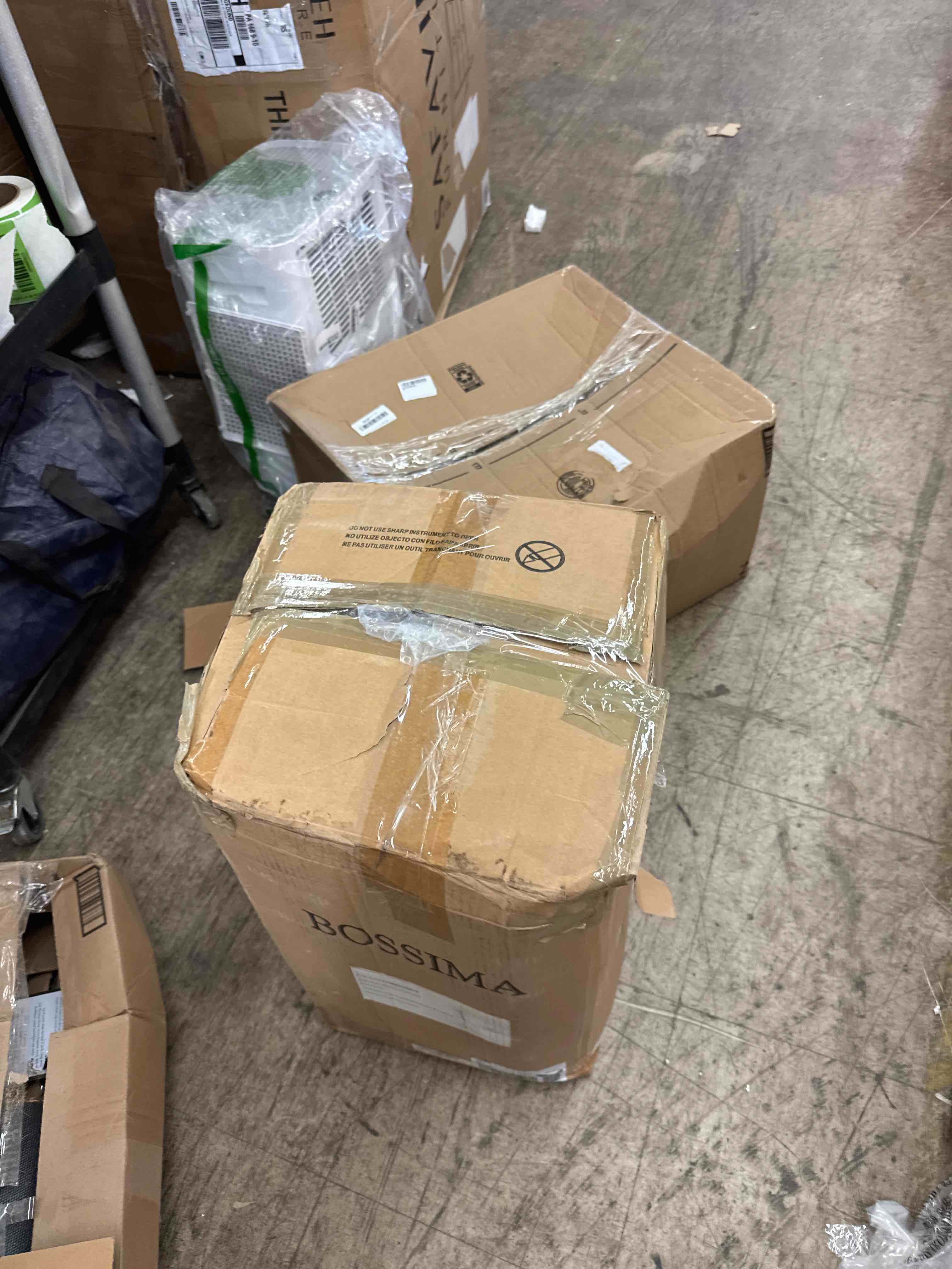 https://s3.amazonaws.com/lotting-images-prod/phillipi/BRN0113685_1729532100497.jpeg