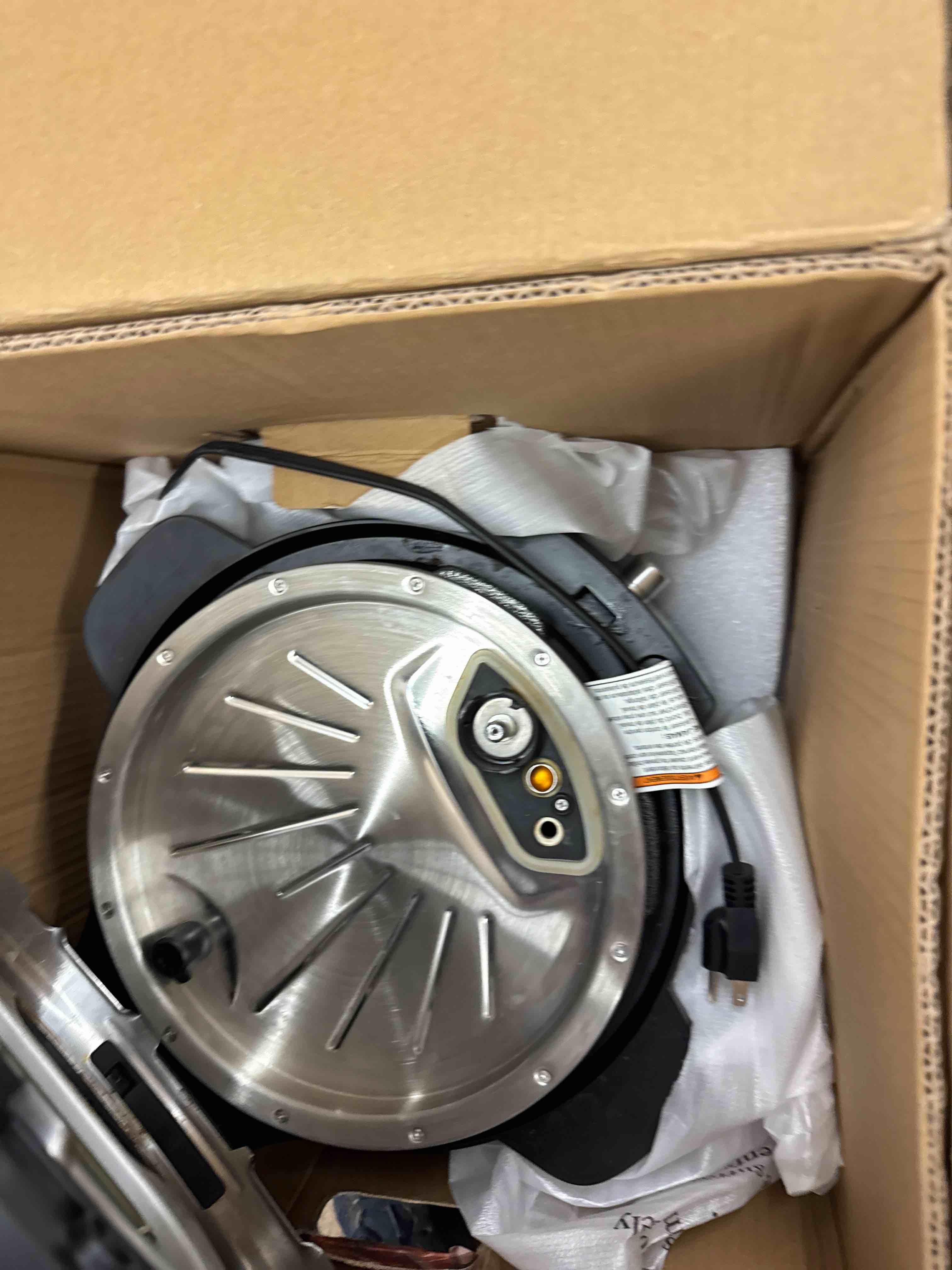 https://s3.amazonaws.com/lotting-images-prod/phillipi/BRN0113692_1729530785946.jpeg