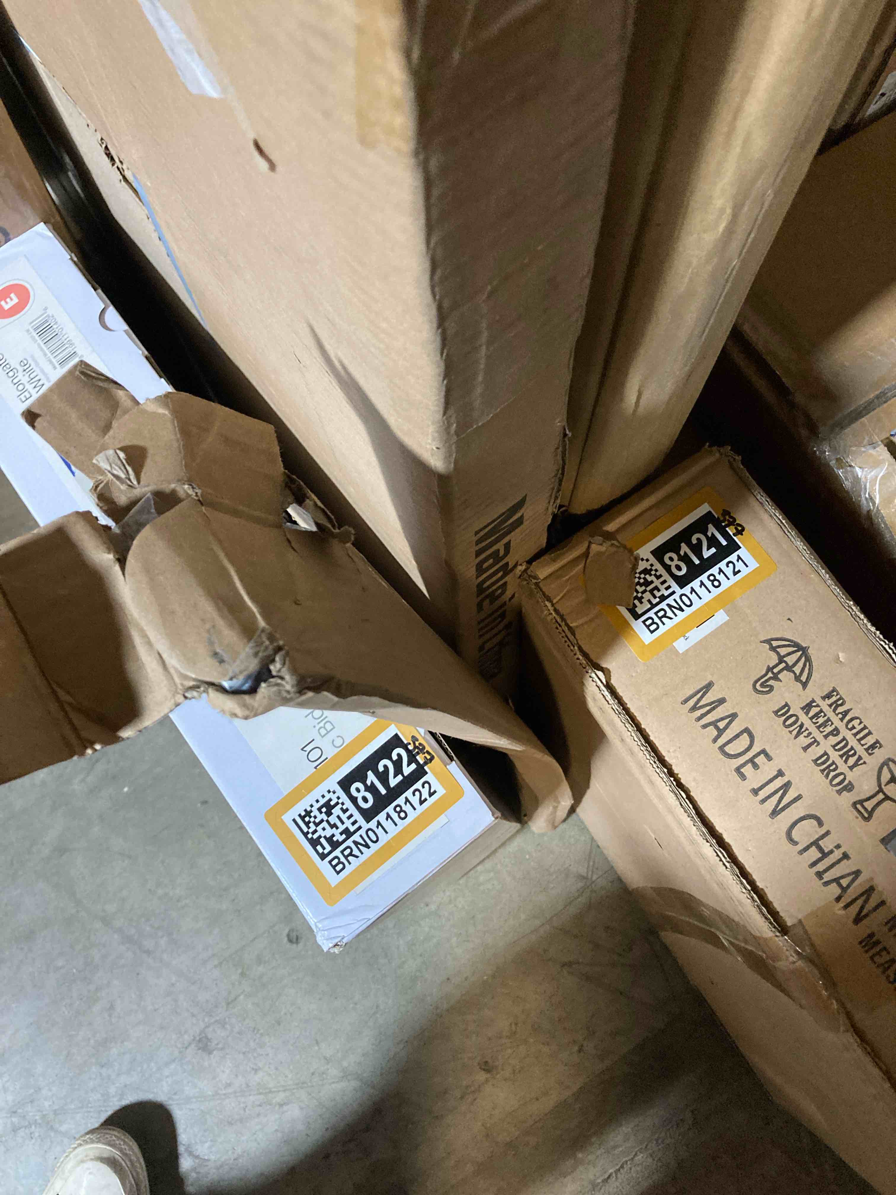 https://s3.amazonaws.com/lotting-images-prod/phillipi/BRN0118120_1742227088108.jpeg
