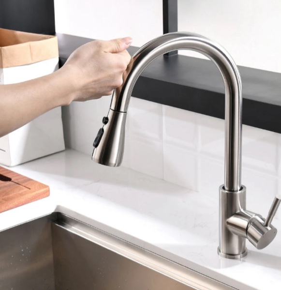 Pull Down Touchless Single Handle Kitchen Faucet with MotionSense Chrome Chrome Finish