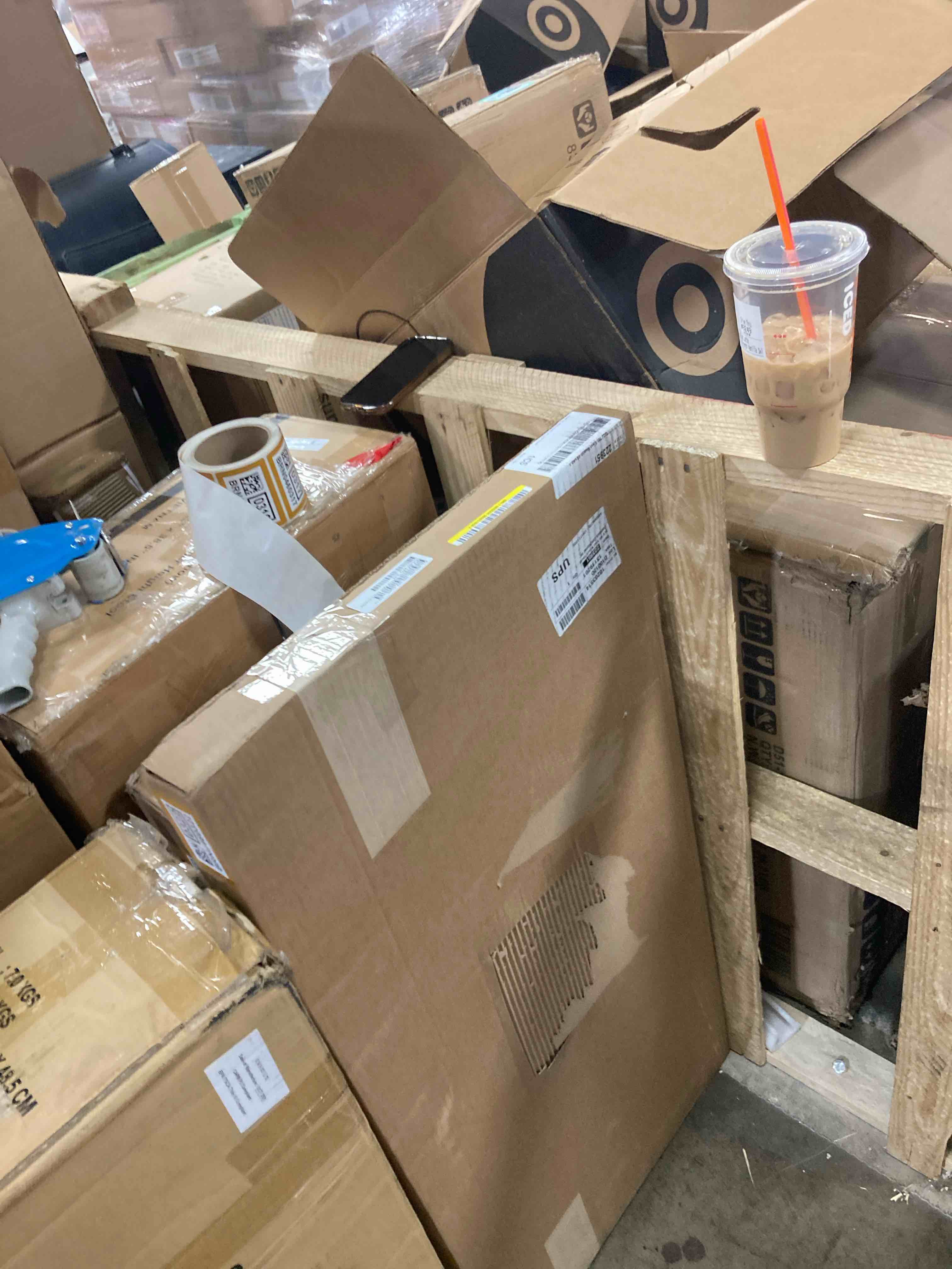https://s3.amazonaws.com/lotting-images-prod/phillipi/BRN0460322_1744386829162.jpeg