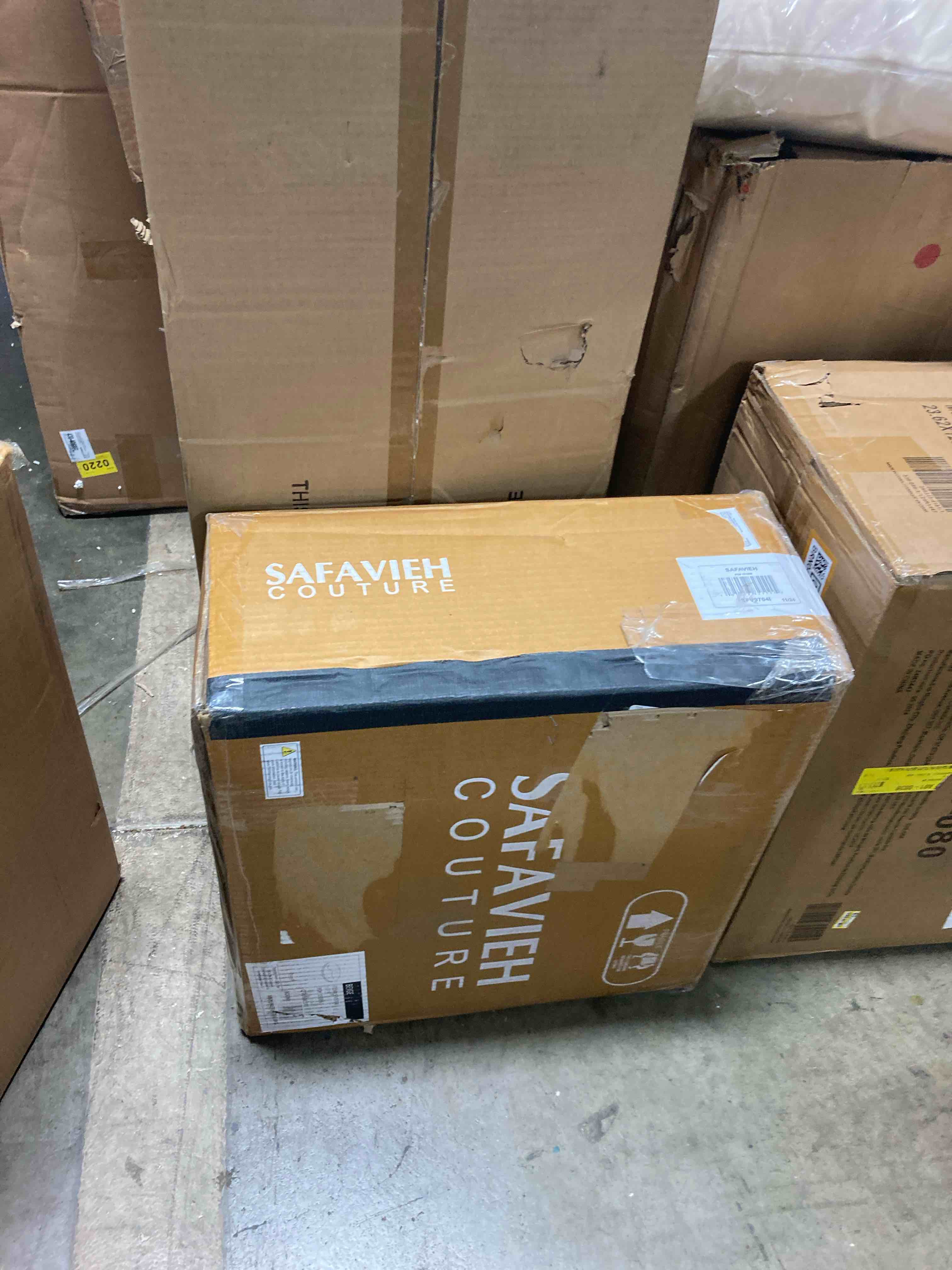https://s3.amazonaws.com/lotting-images-prod/phillipi/BRN0460354_1744382919251.jpeg