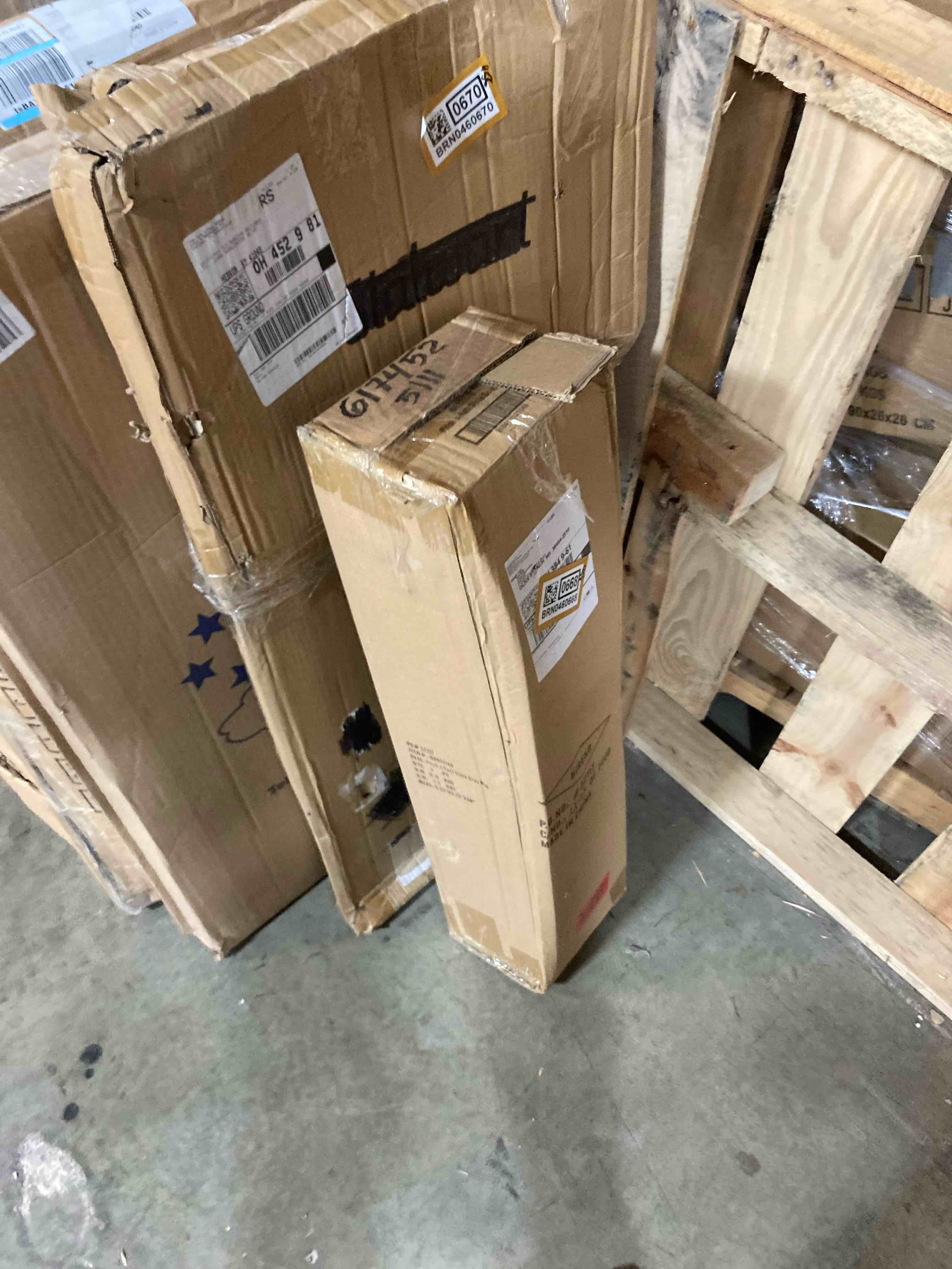 https://s3.amazonaws.com/lotting-images-prod/phillipi/BRN0460668_1743102697652.jpeg