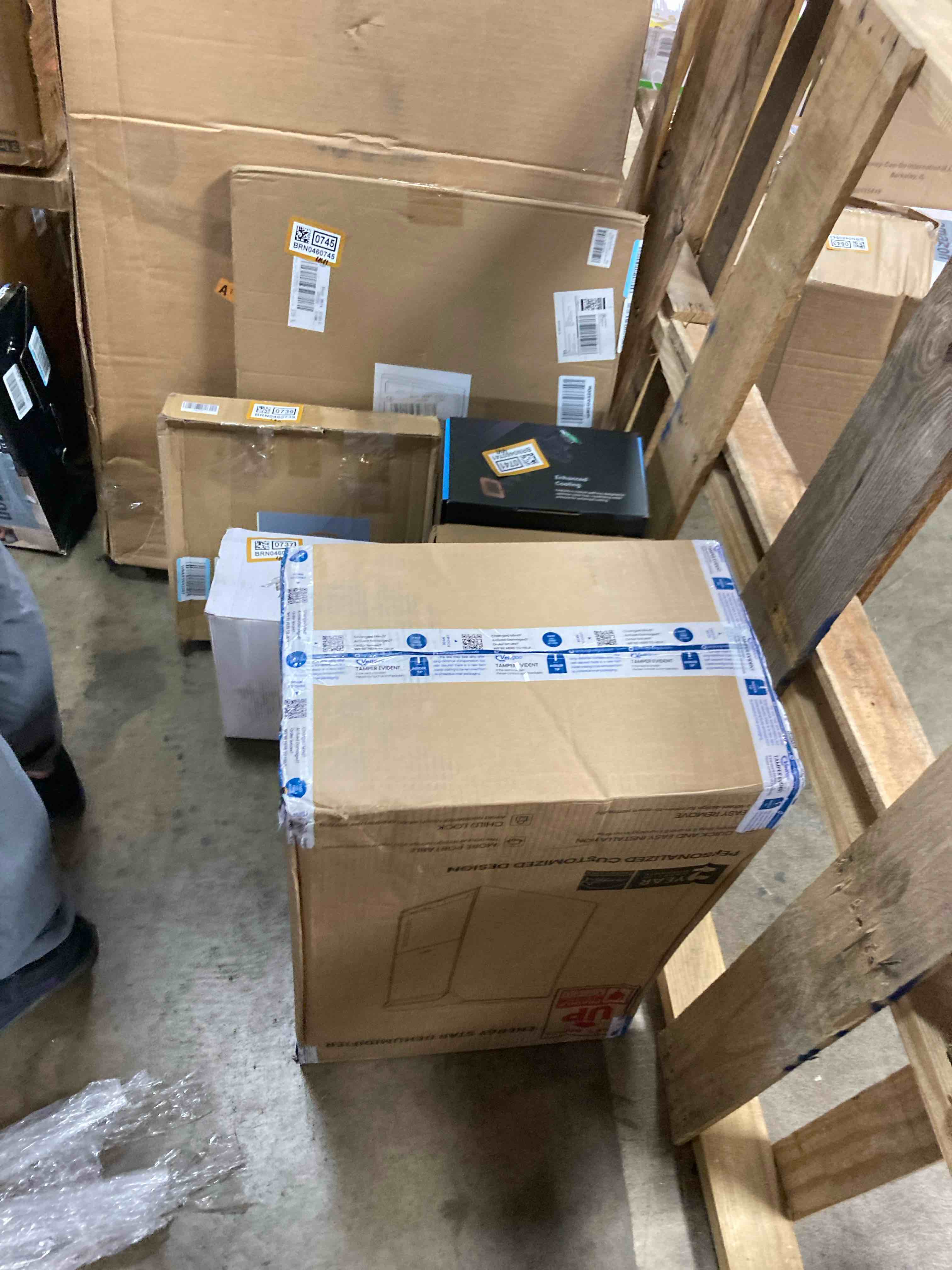 https://s3.amazonaws.com/lotting-images-prod/phillipi/BRN0460735_1742998883103.jpeg