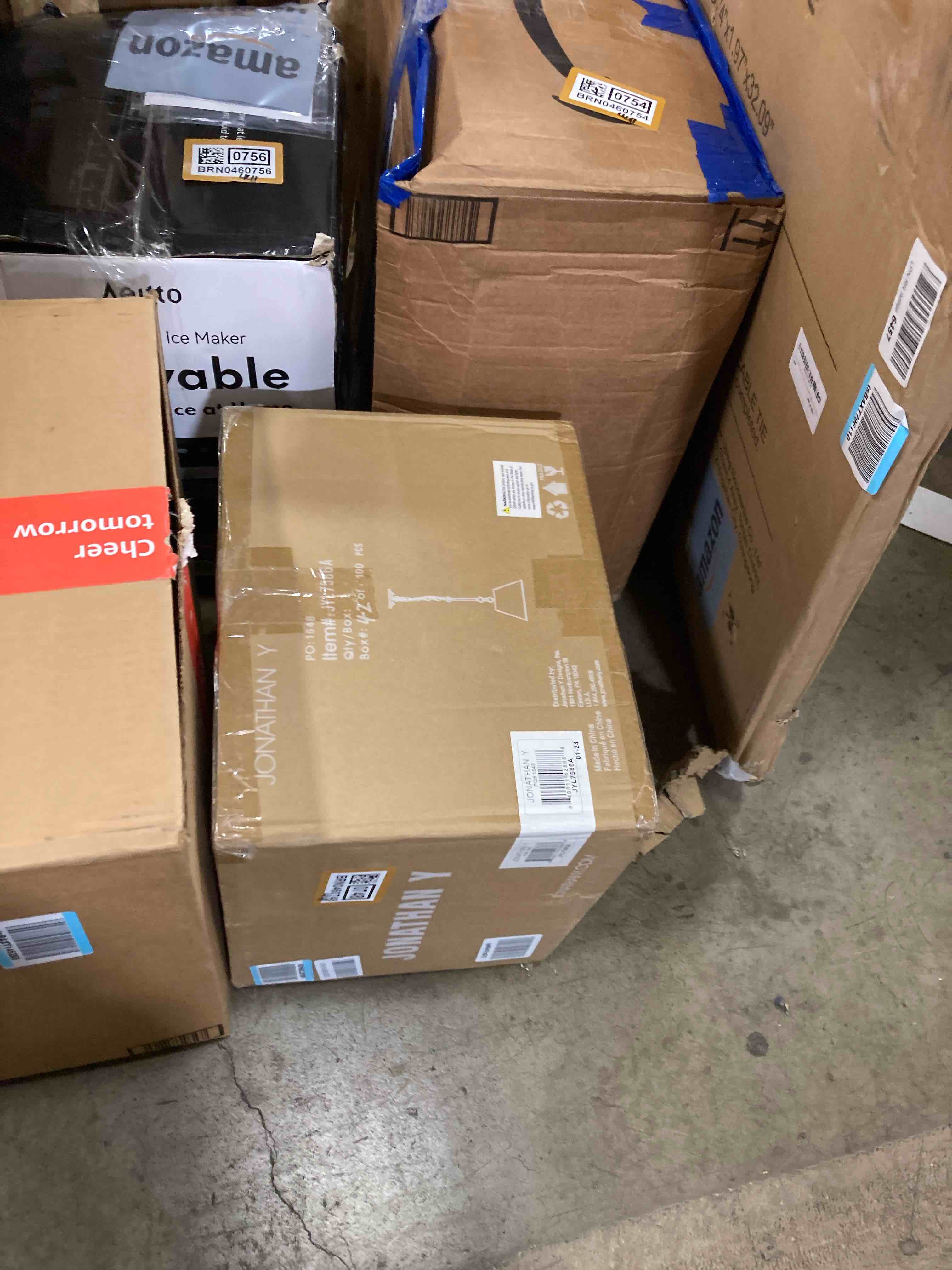https://s3.amazonaws.com/lotting-images-prod/phillipi/BRN0460748_1742997199945.jpeg