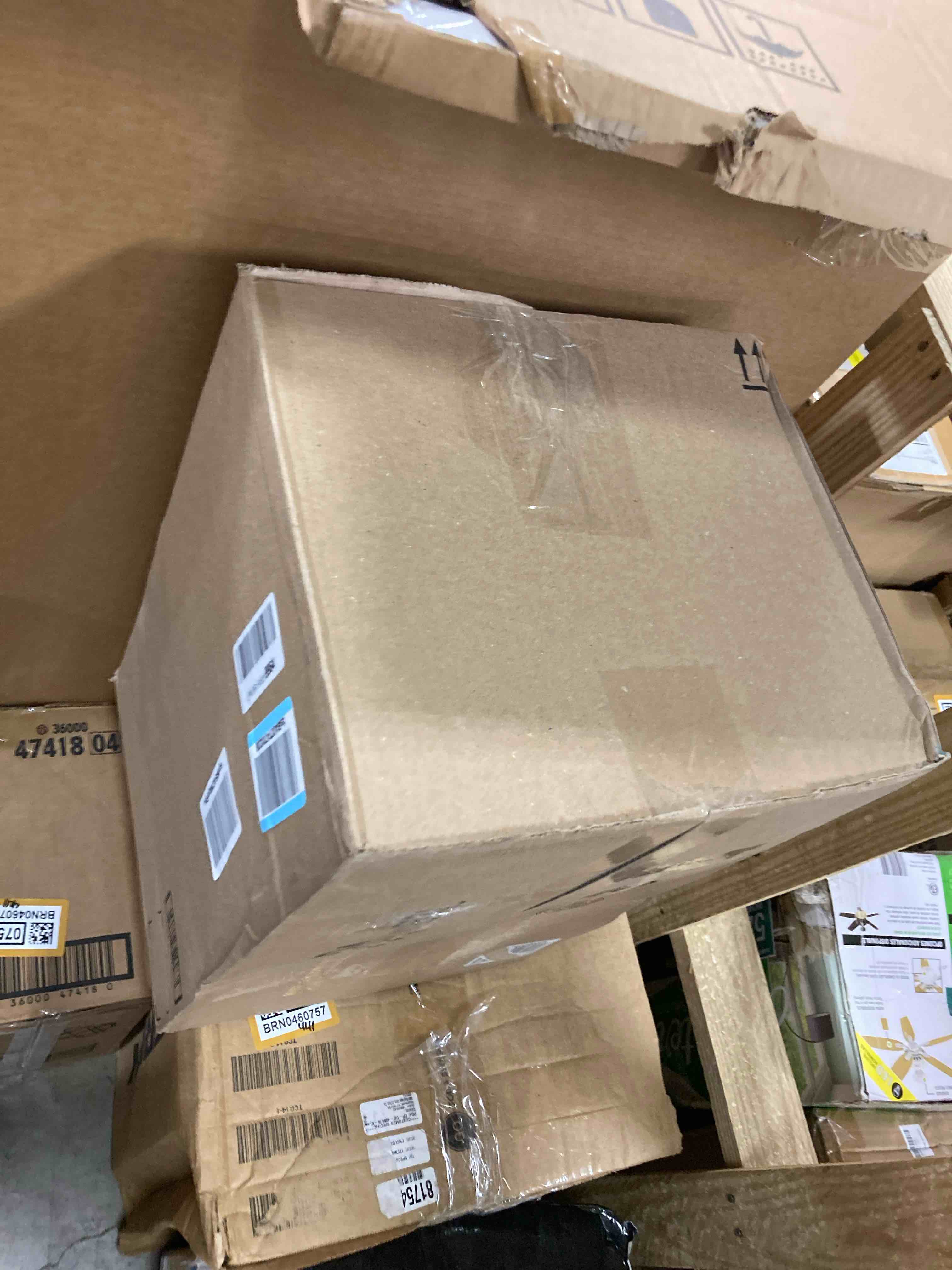 https://s3.amazonaws.com/lotting-images-prod/phillipi/BRN0460752_1742996942601.jpeg