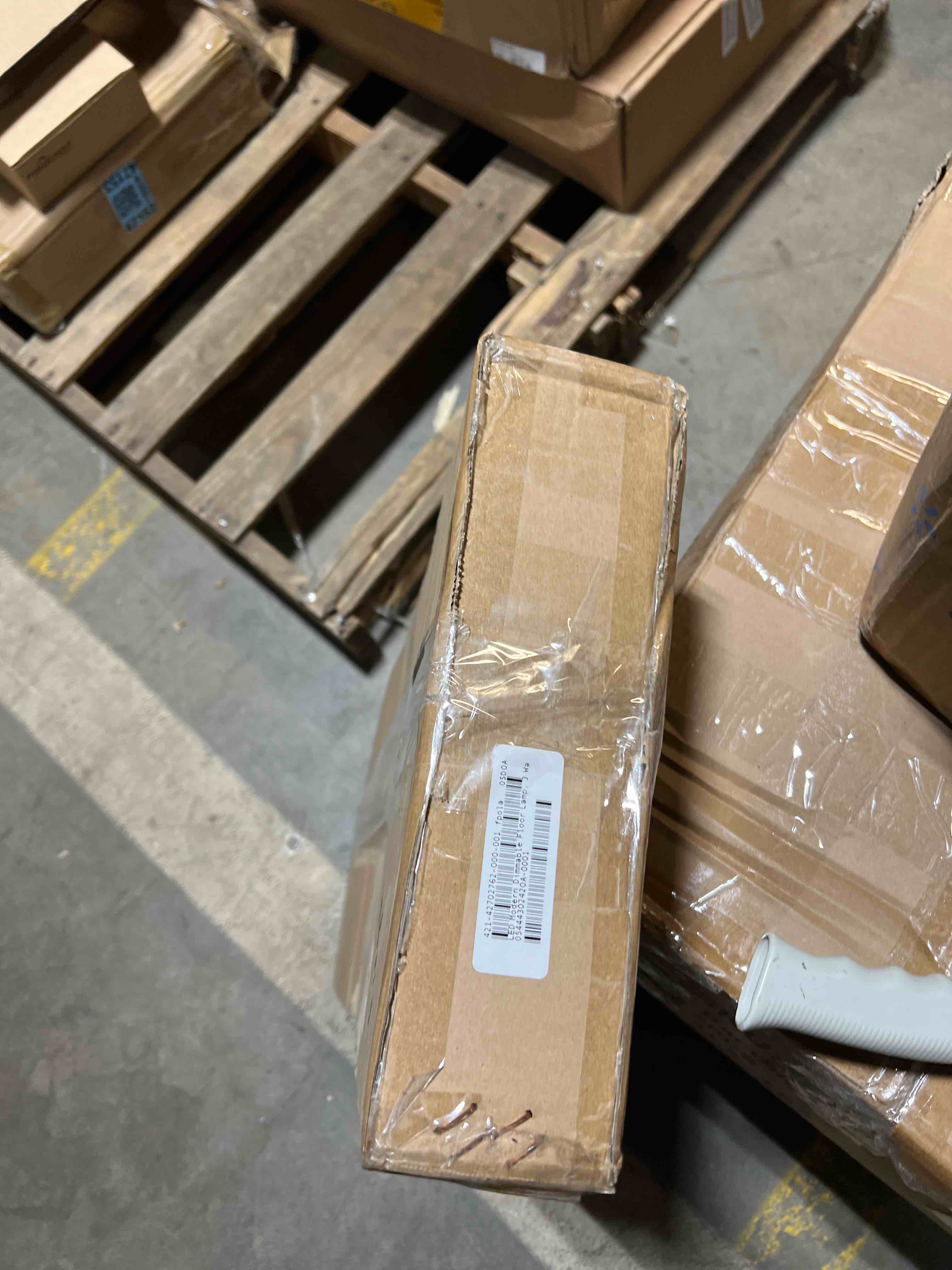 https://s3.amazonaws.com/lotting-images-prod/phillipi/BRN0461895_1736271799721.jpeg