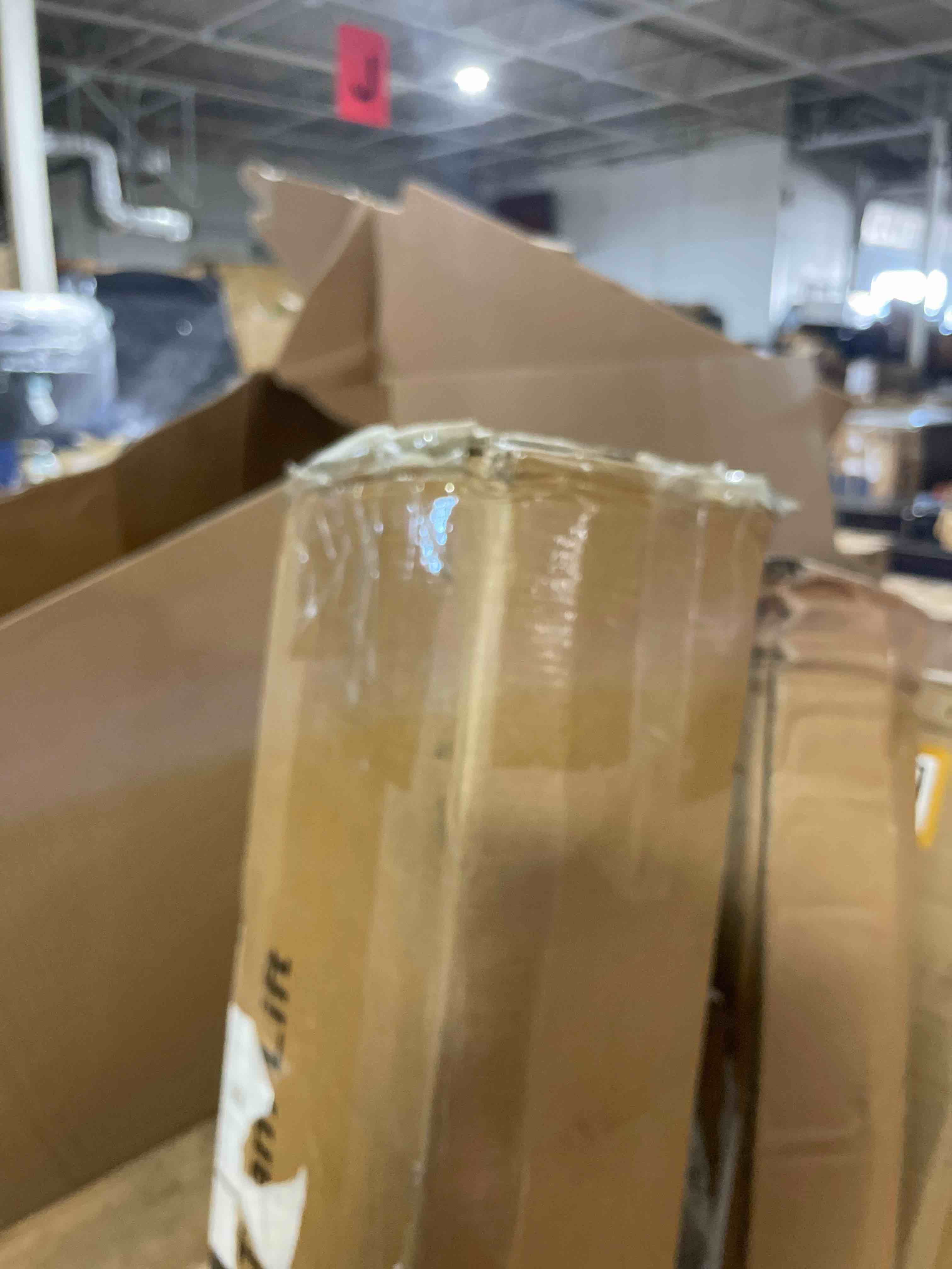 https://s3.amazonaws.com/lotting-images-prod/phillipi/BRN0462736_1739554050611.jpeg