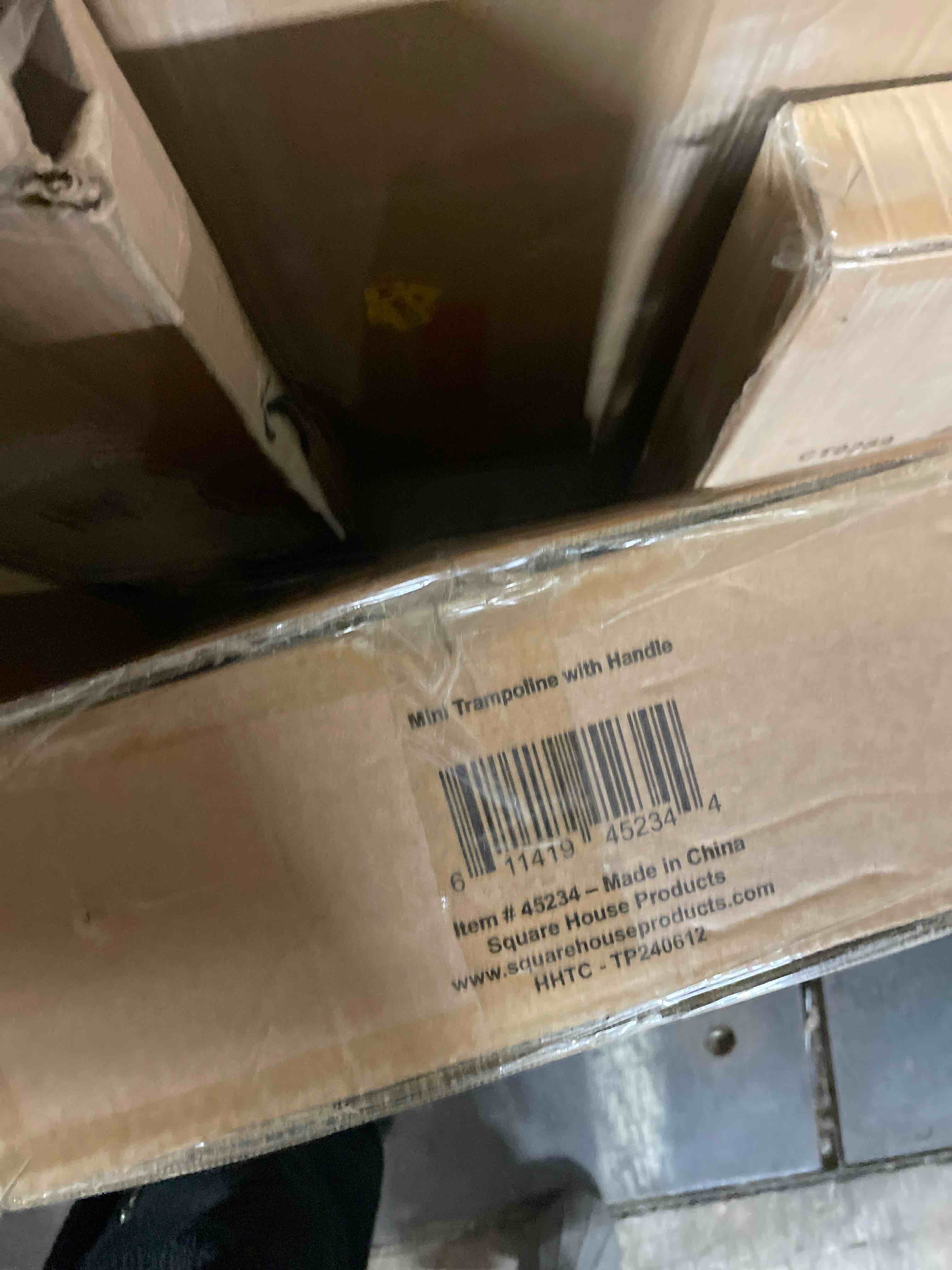 https://s3.amazonaws.com/lotting-images-prod/phillipi/BRN0465974_1737559044345.jpeg