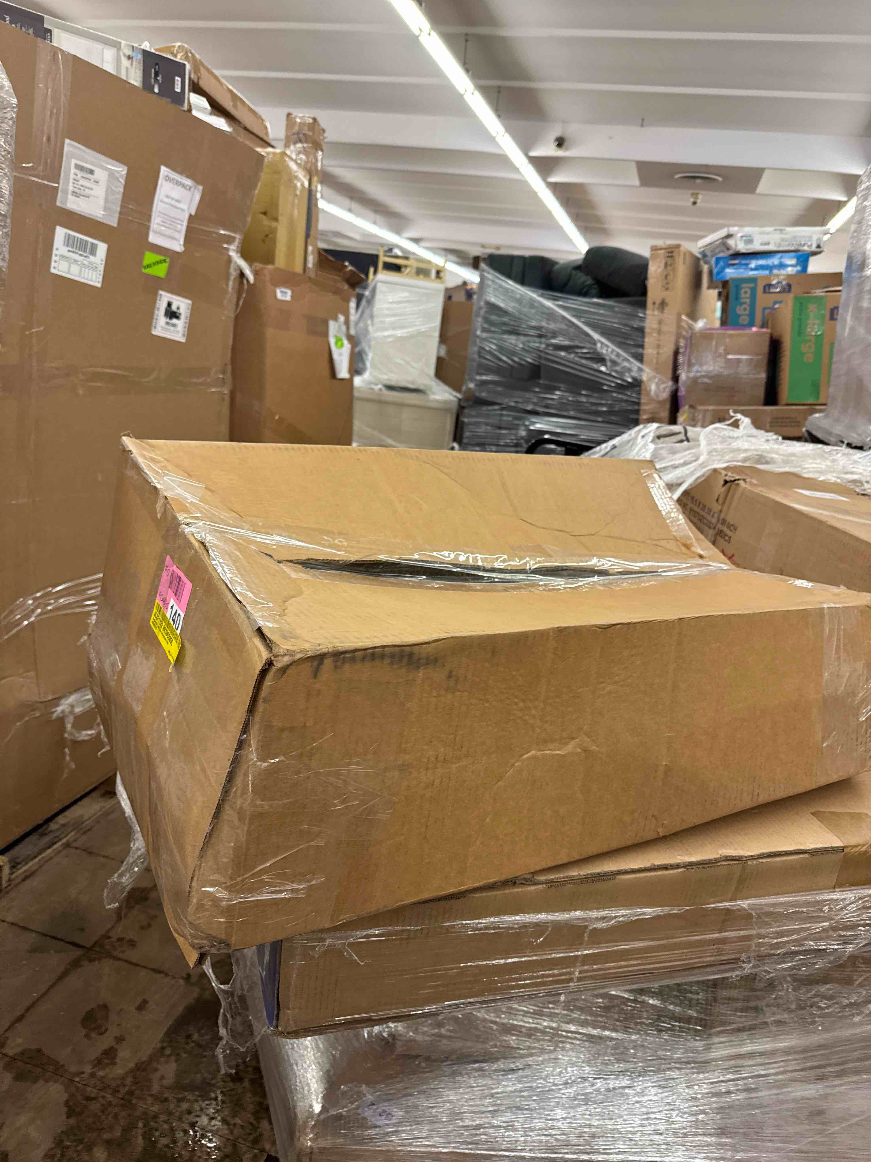 https://s3.amazonaws.com/lotting-images-prod/phillipi/BRN0468170_1739897253458.jpeg