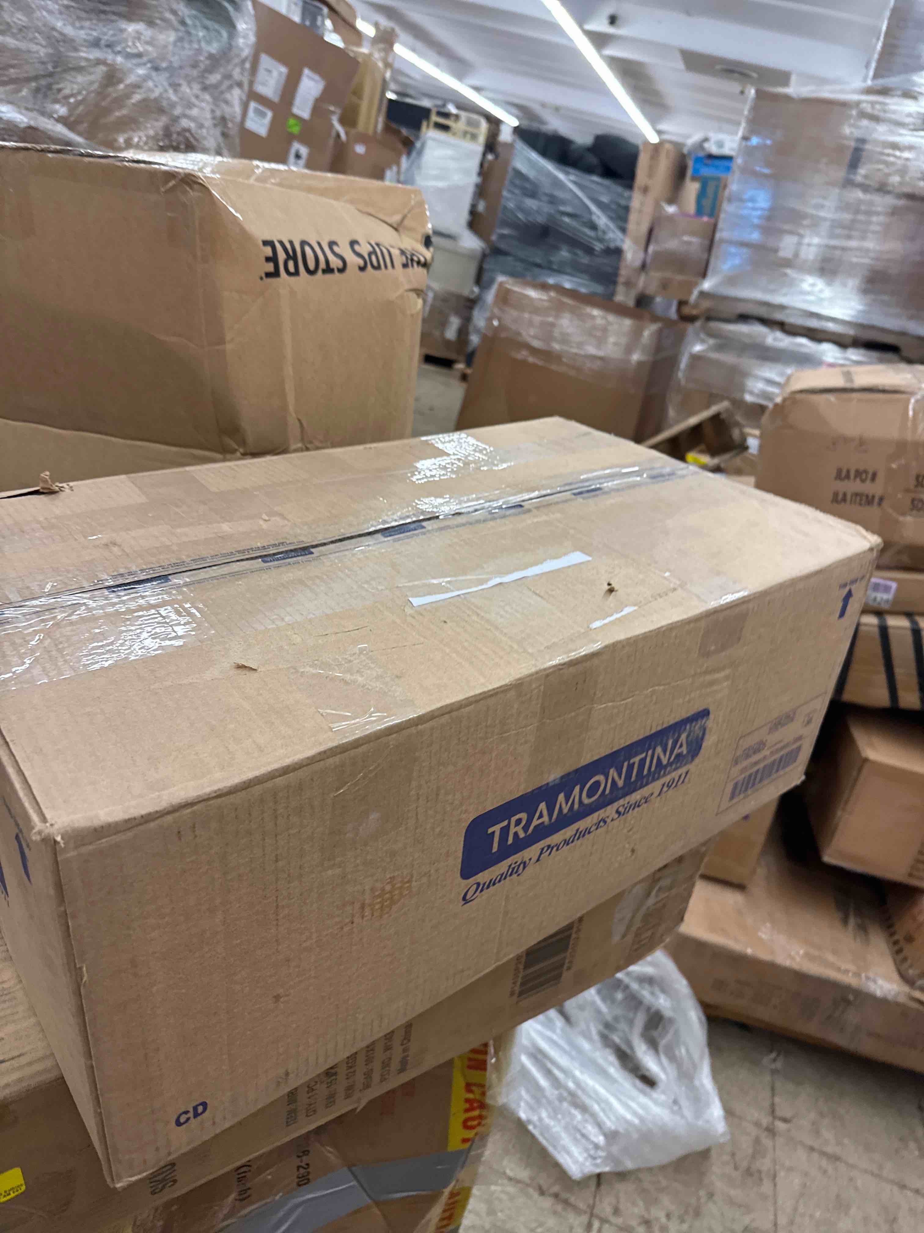 https://s3.amazonaws.com/lotting-images-prod/phillipi/BRN0468196_1739891557568.jpeg