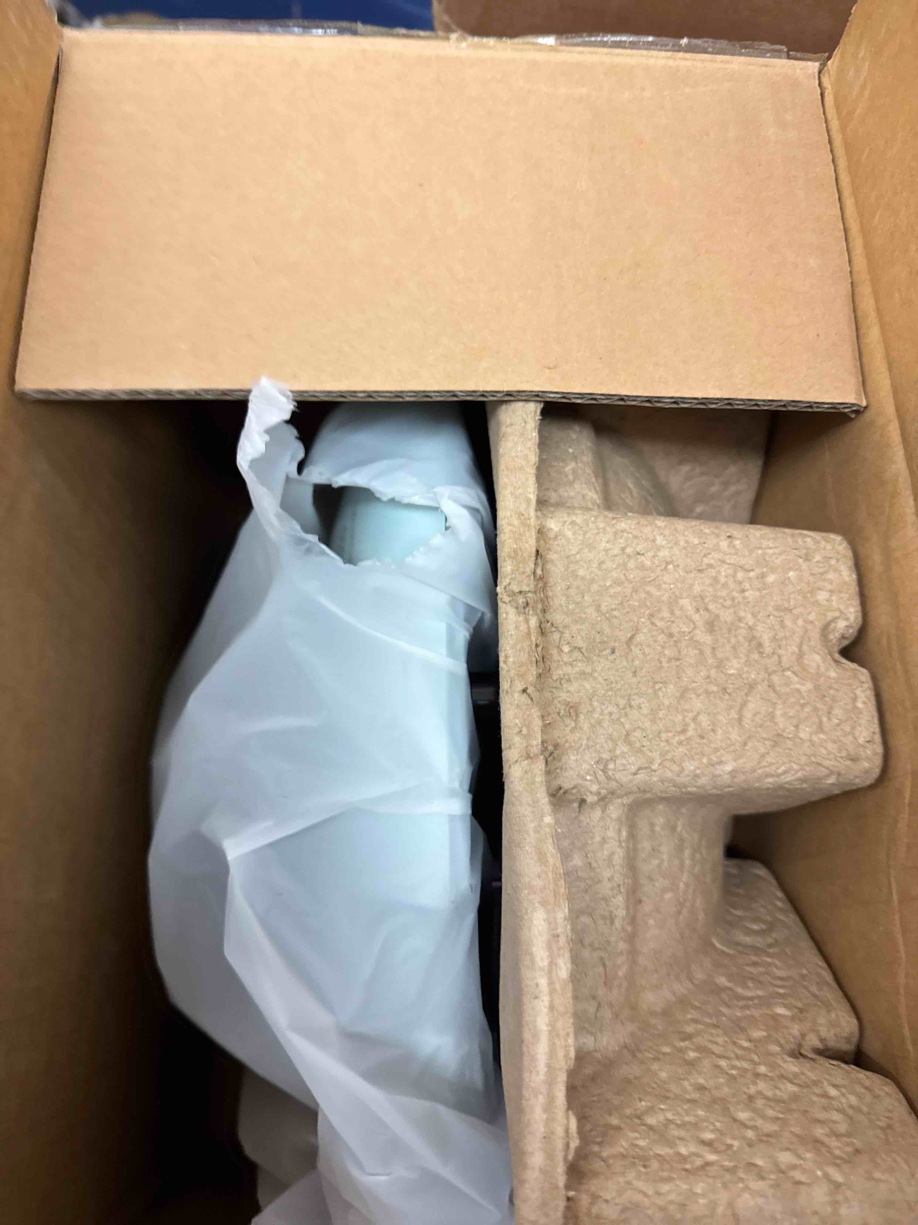 https://s3.amazonaws.com/lotting-images-prod/phillipi/BRN0468465_1739381542886.jpeg