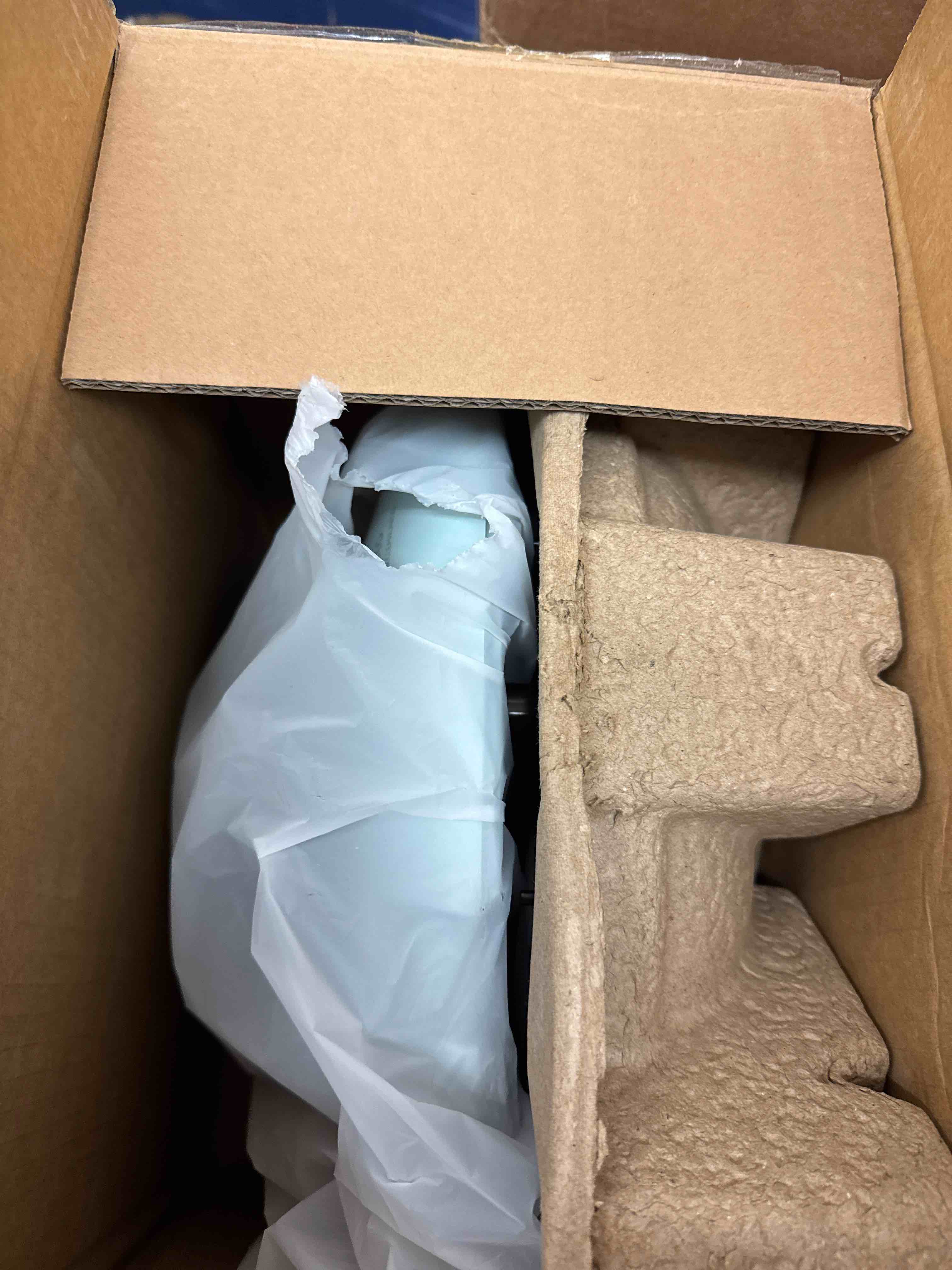 https://s3.amazonaws.com/lotting-images-prod/phillipi/BRN0468465_1739381544019.jpeg