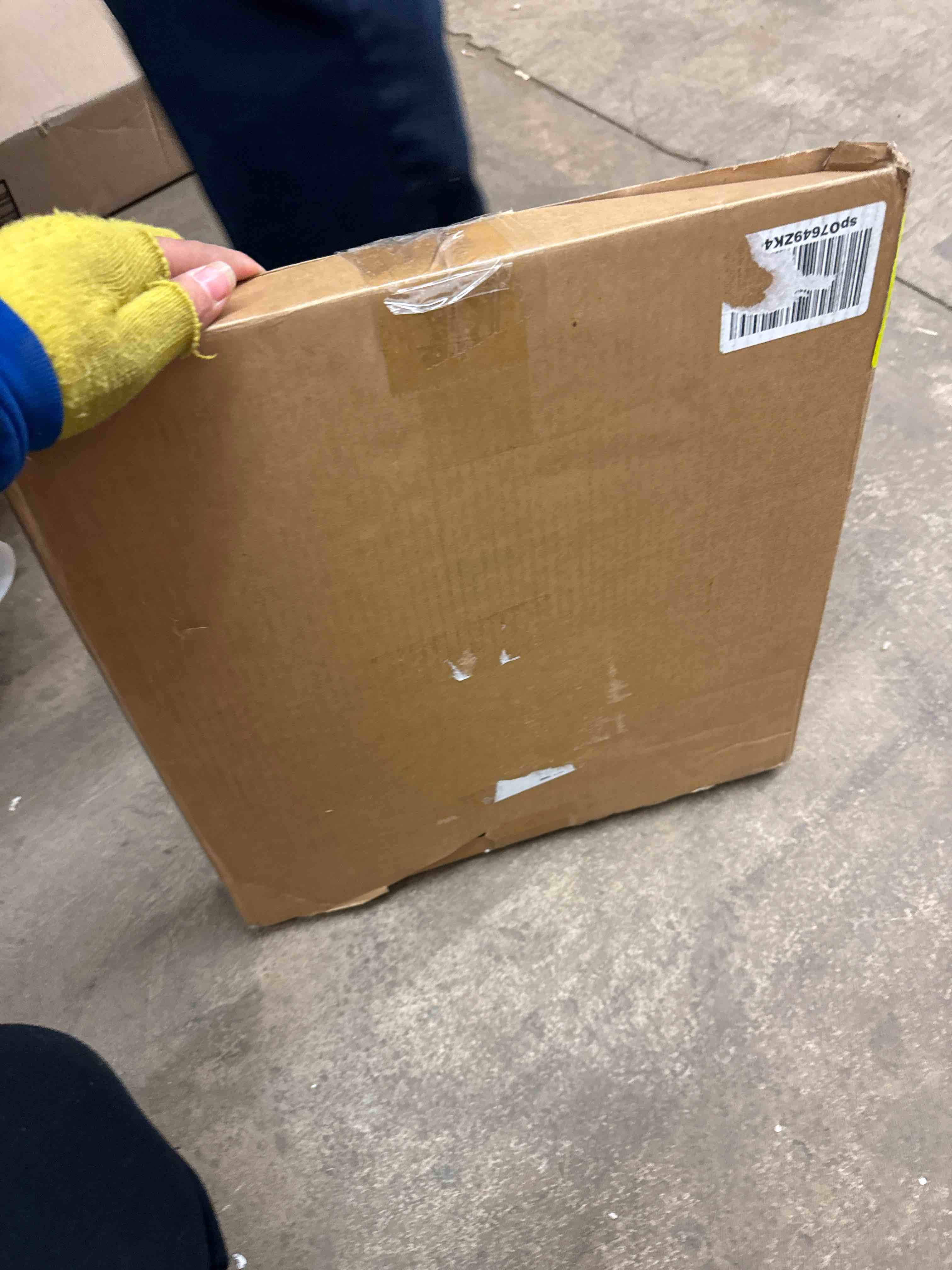 https://s3.amazonaws.com/lotting-images-prod/phillipi/BRN0468473_1739380868889.jpeg