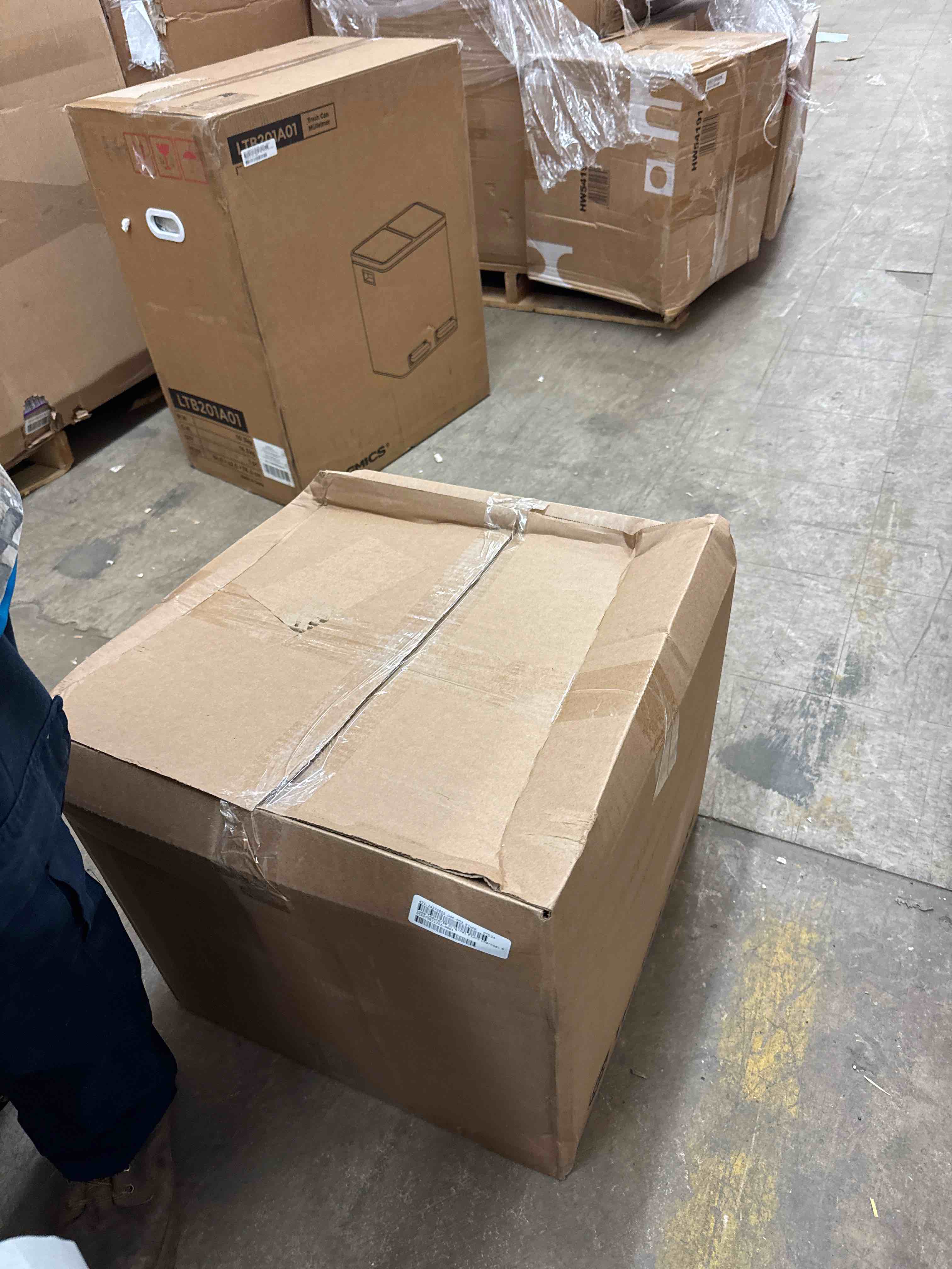 https://s3.amazonaws.com/lotting-images-prod/phillipi/BRN0468494_1739378690198.jpeg