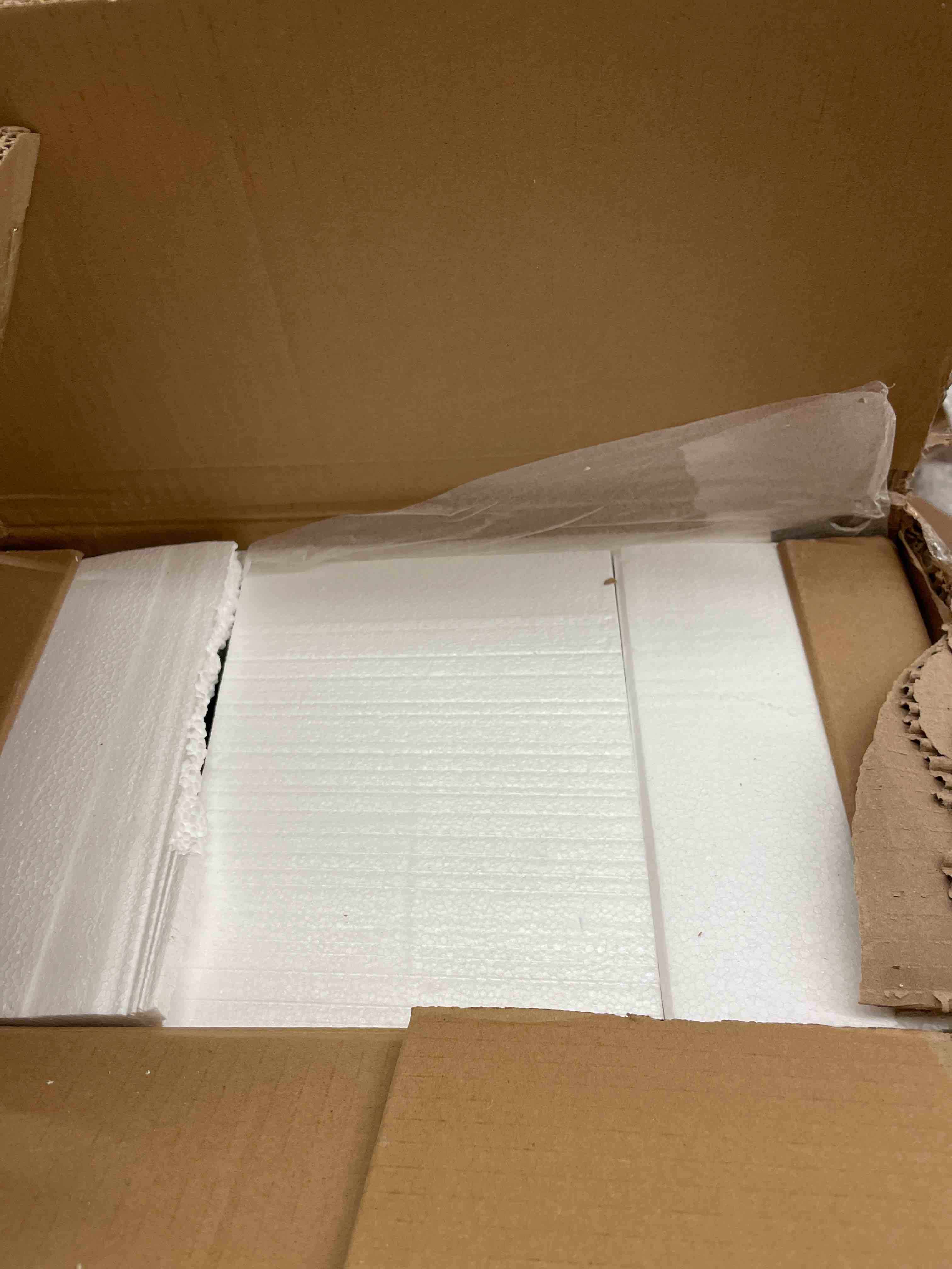 https://s3.amazonaws.com/lotting-images-prod/phillipi/BRN0468499_1739377742809.jpeg