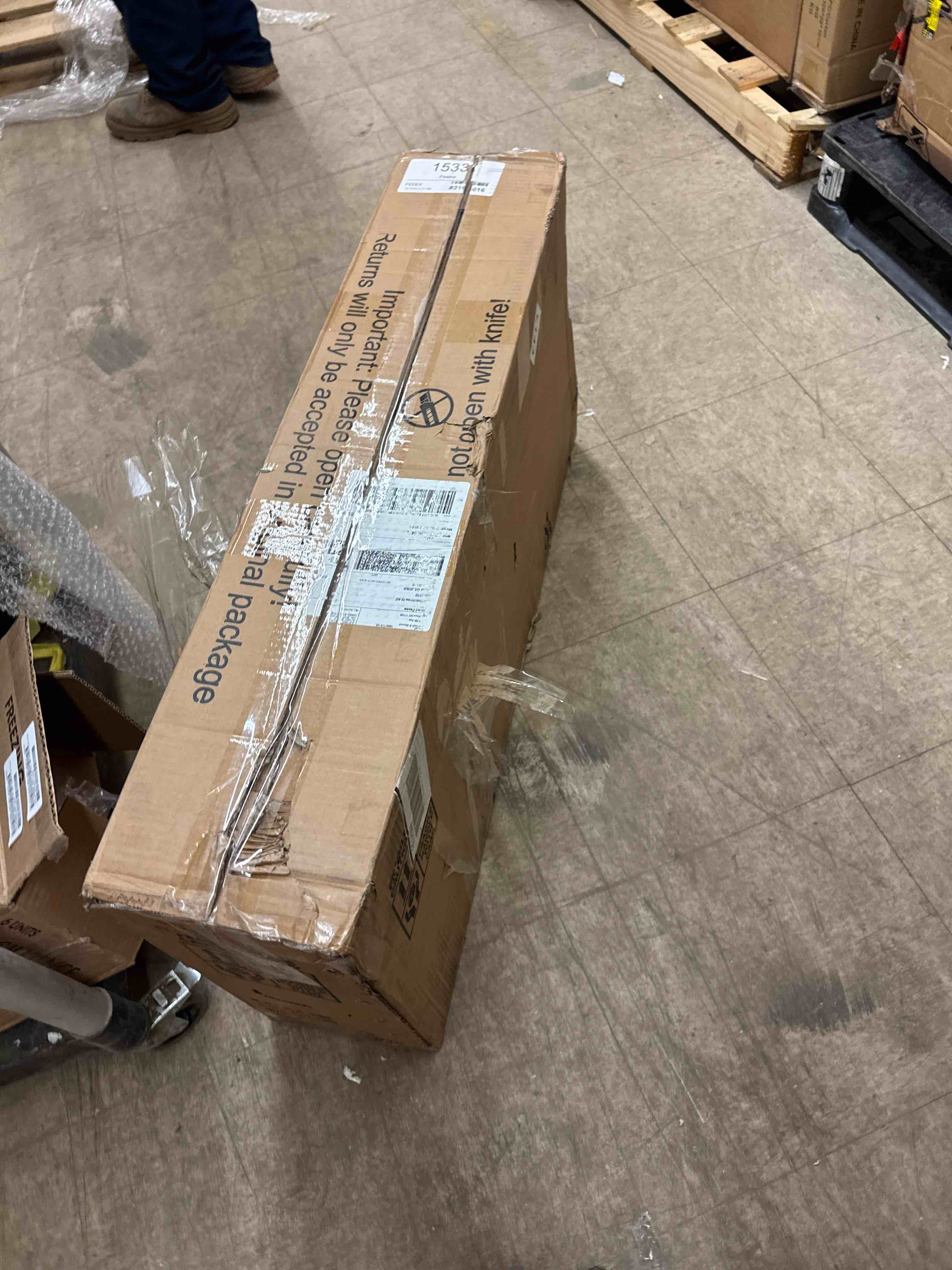 https://s3.amazonaws.com/lotting-images-prod/phillipi/BRN0468512_1739376107640.jpeg