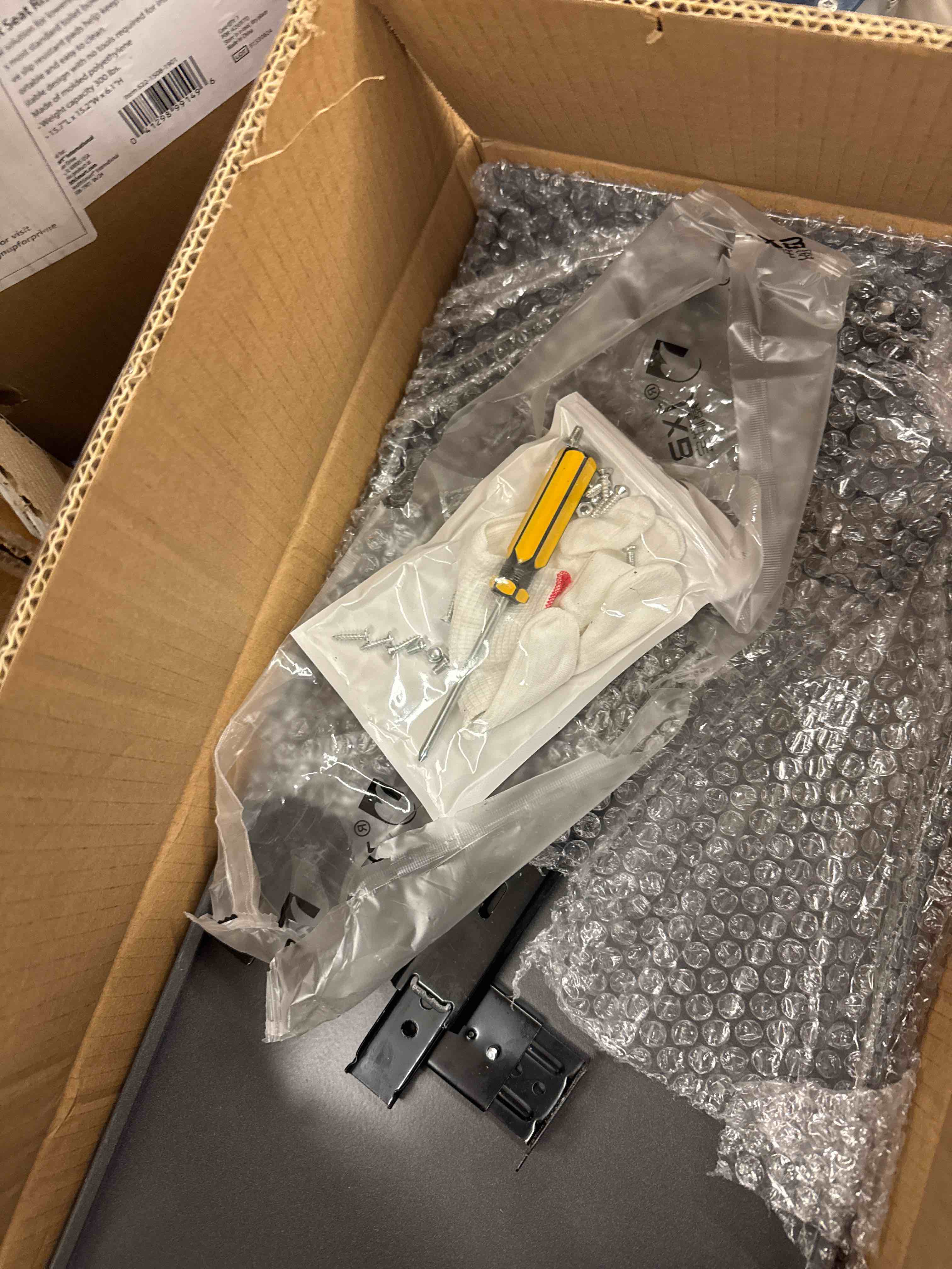 https://s3.amazonaws.com/lotting-images-prod/phillipi/BRN0468868_1738949482528.jpeg