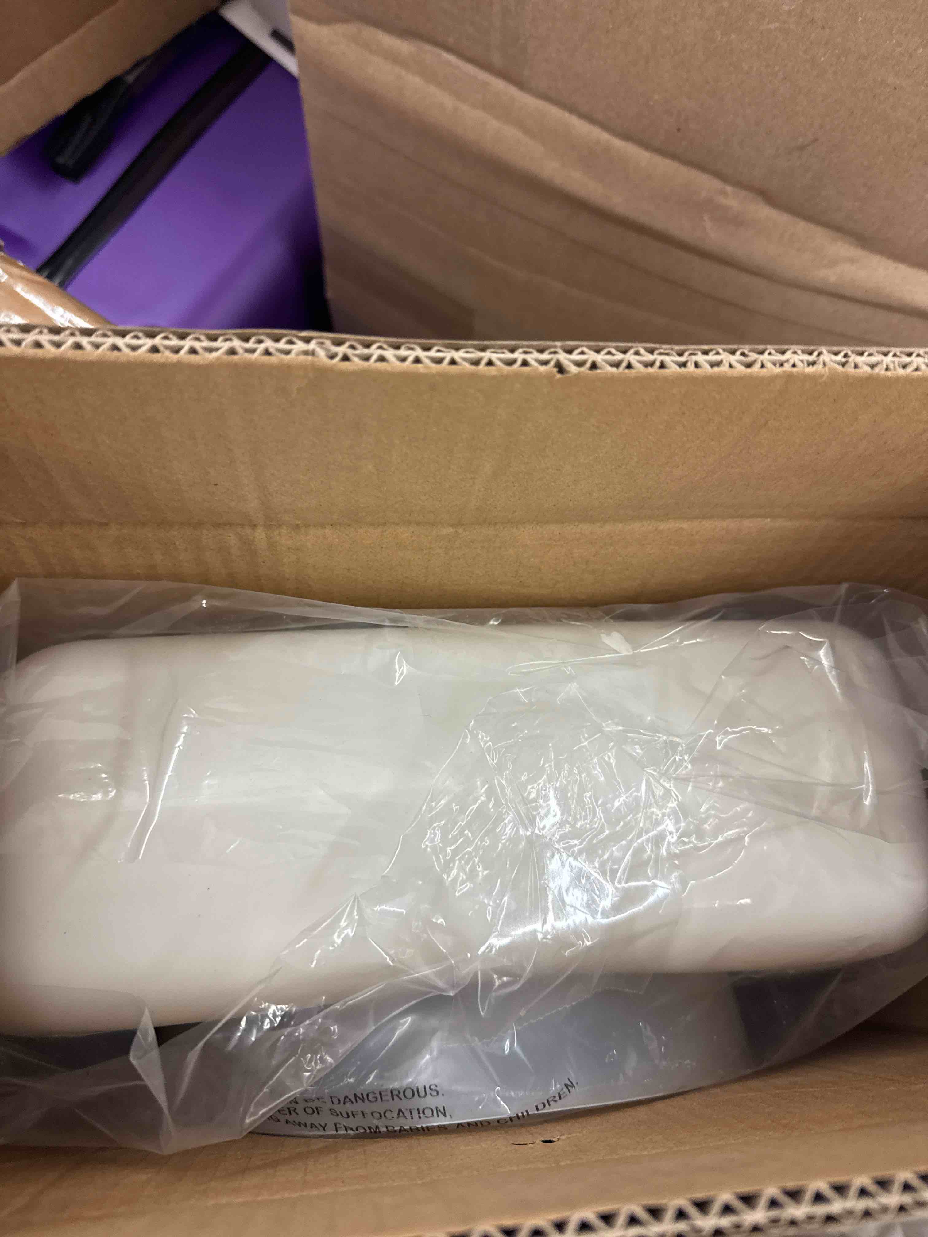 https://s3.amazonaws.com/lotting-images-prod/phillipi/BRN0468870_1738949035155.jpeg
