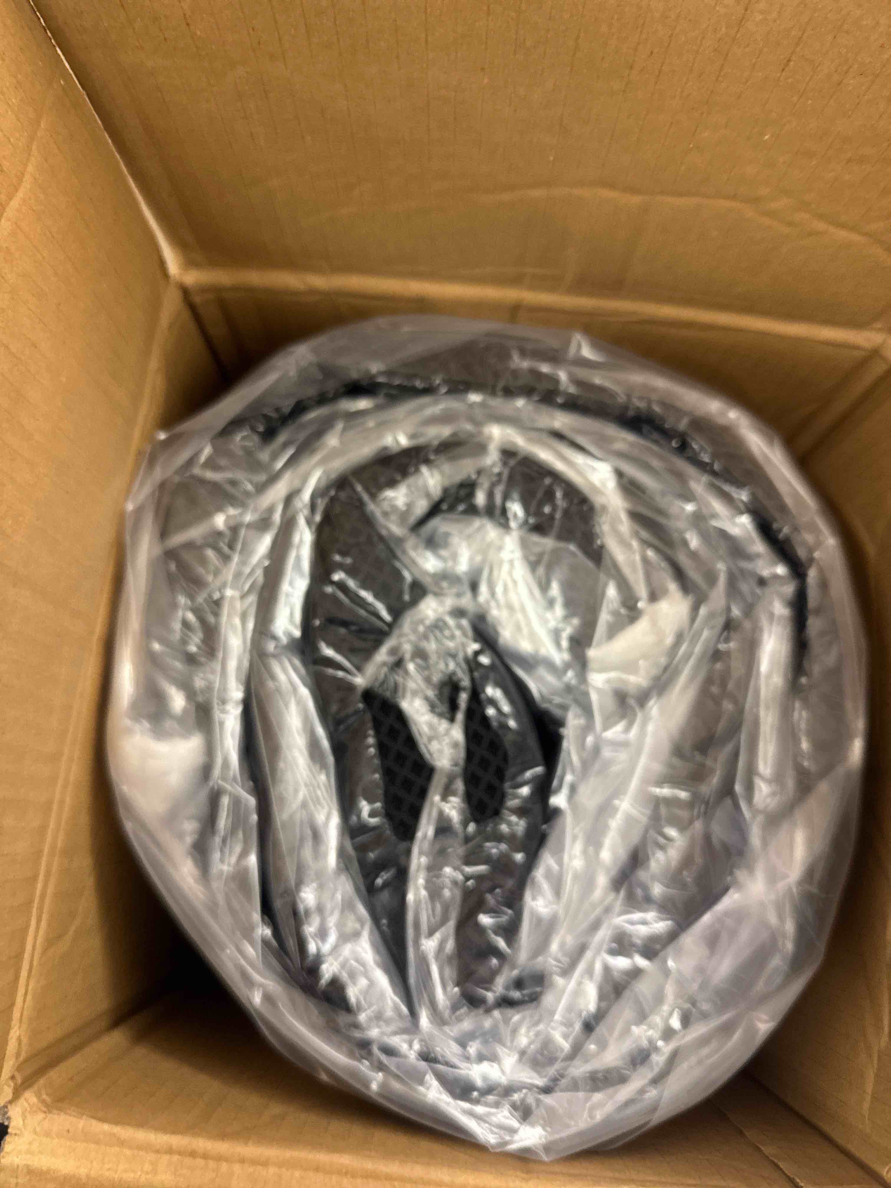 https://s3.amazonaws.com/lotting-images-prod/phillipi/BRN0468888_1738945766310.jpeg
