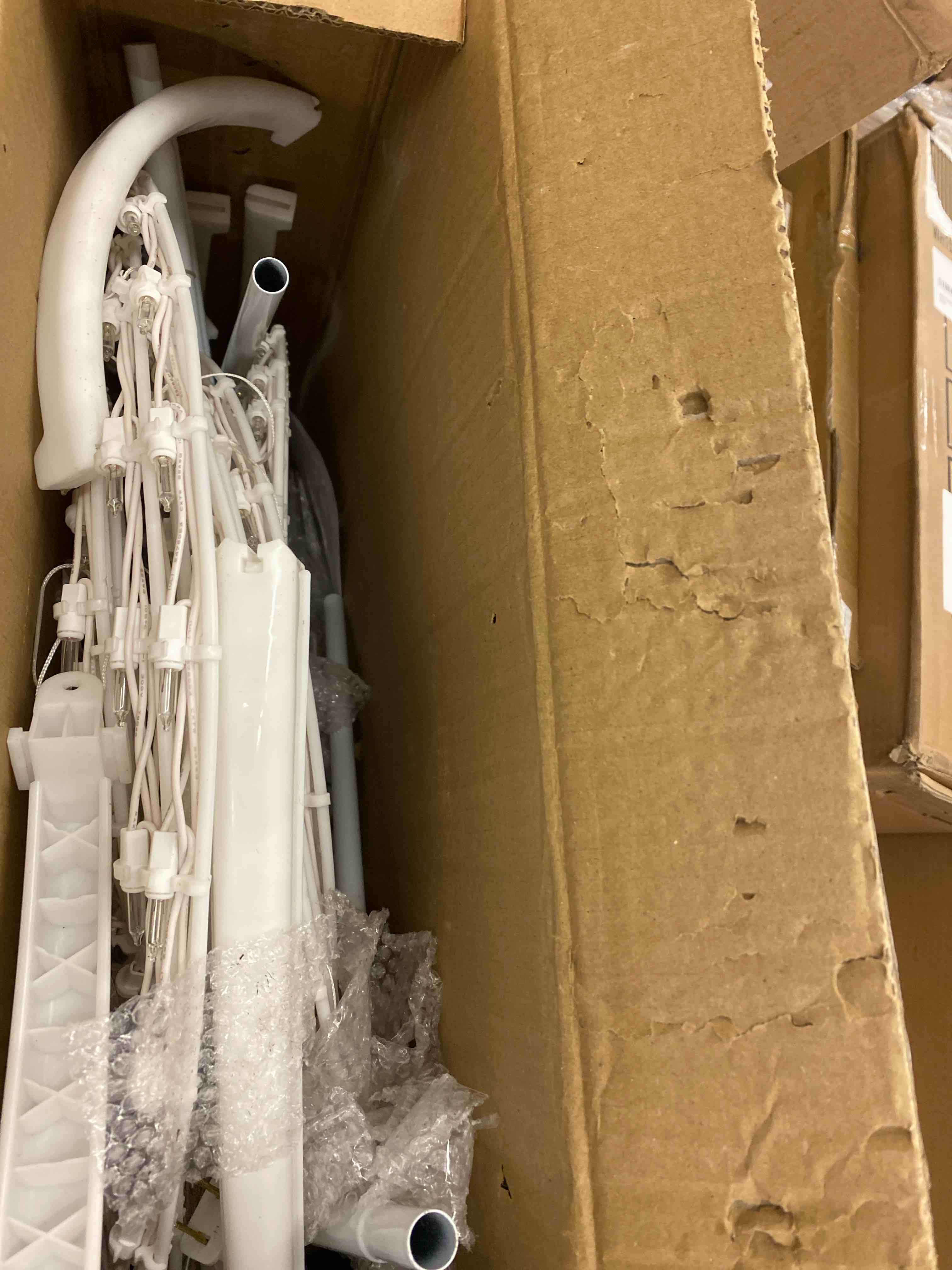 https://s3.amazonaws.com/lotting-images-prod/phillipi/BRN0469024_1738257887413.jpeg