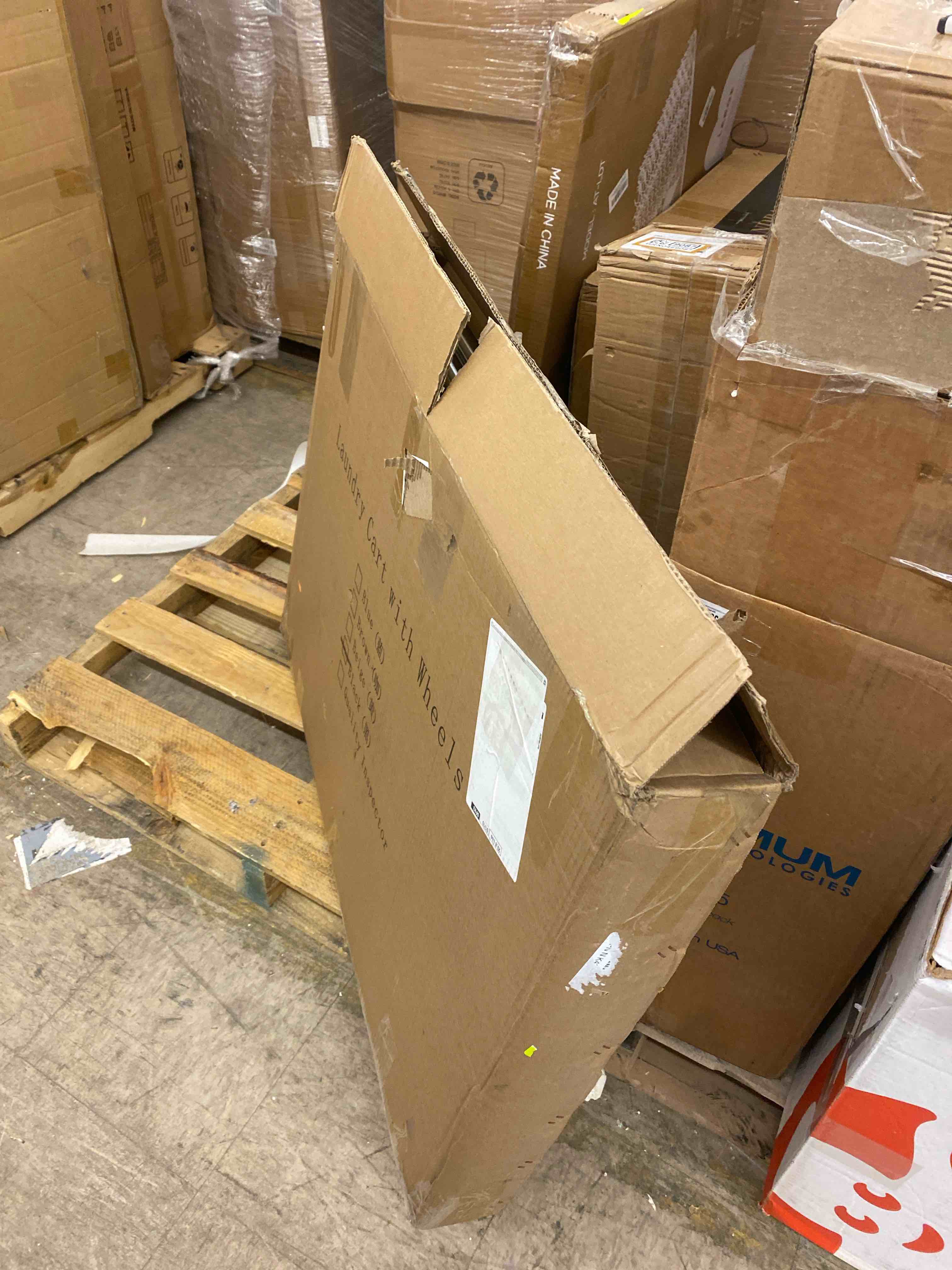 https://s3.amazonaws.com/lotting-images-prod/phillipi/BRN0469084_1738100668660.jpeg