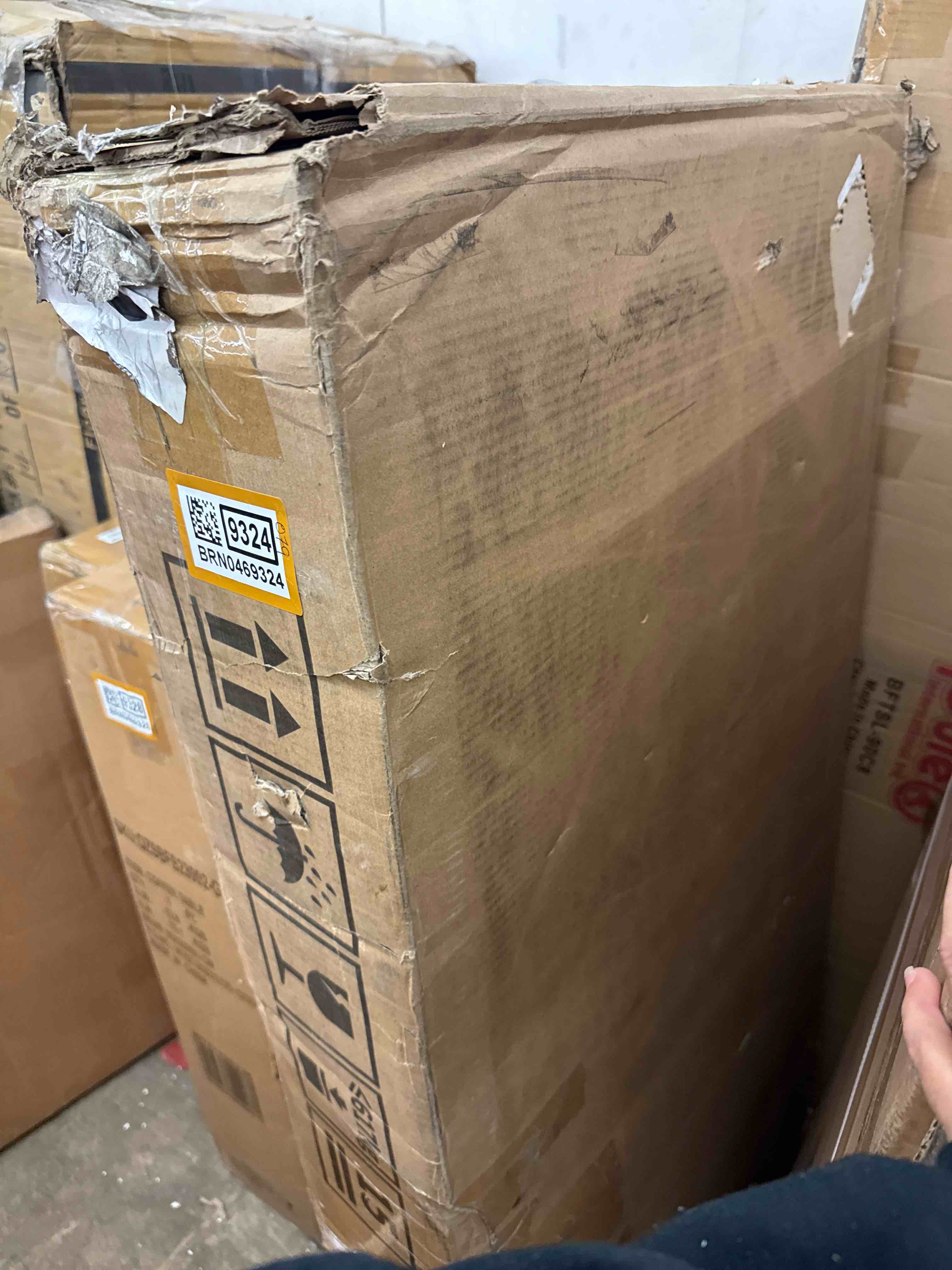 https://s3.amazonaws.com/lotting-images-prod/phillipi/BRN0469324_1737218978383.jpeg