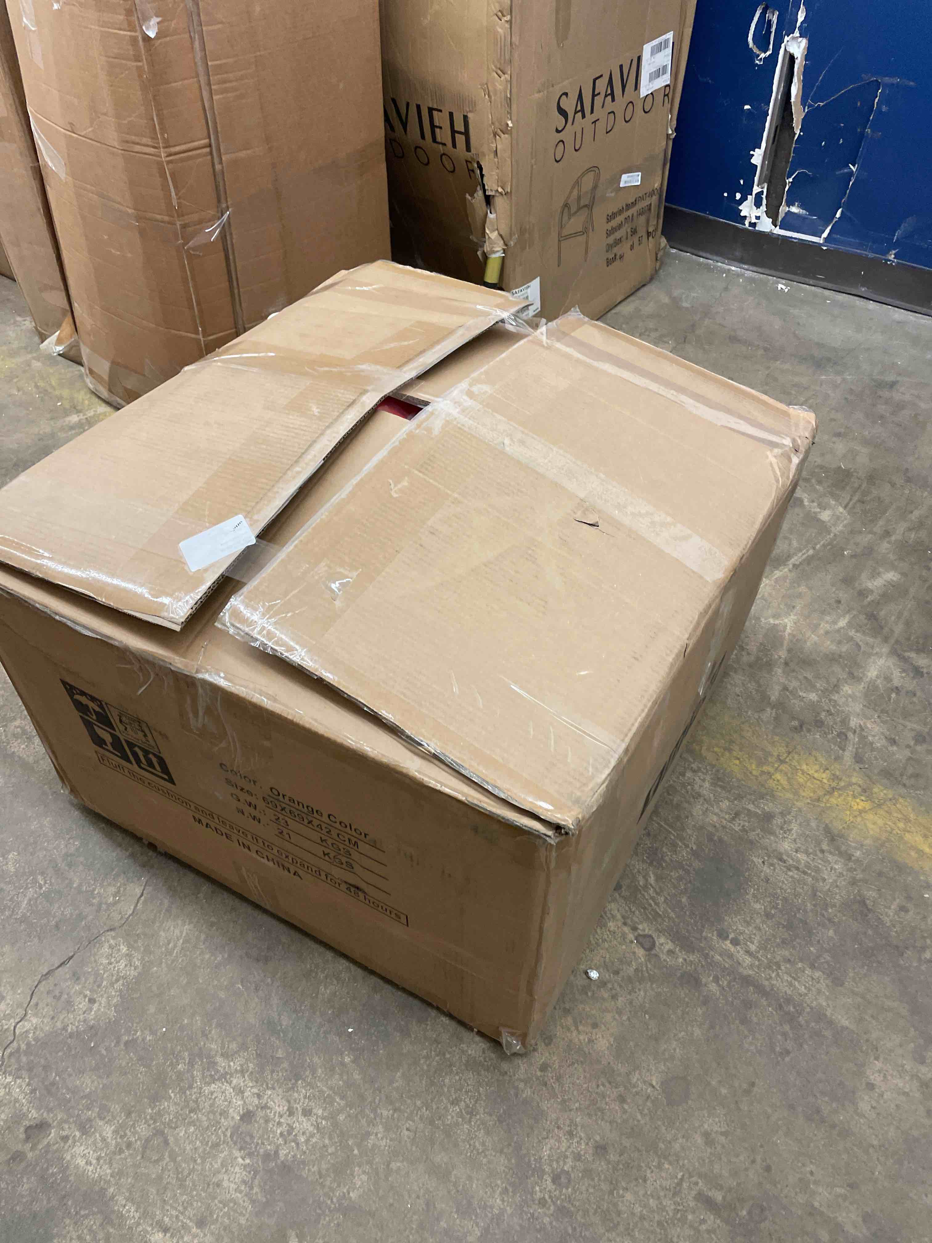 https://s3.amazonaws.com/lotting-images-prod/phillipi/BRN0469350_1737151349543.jpeg