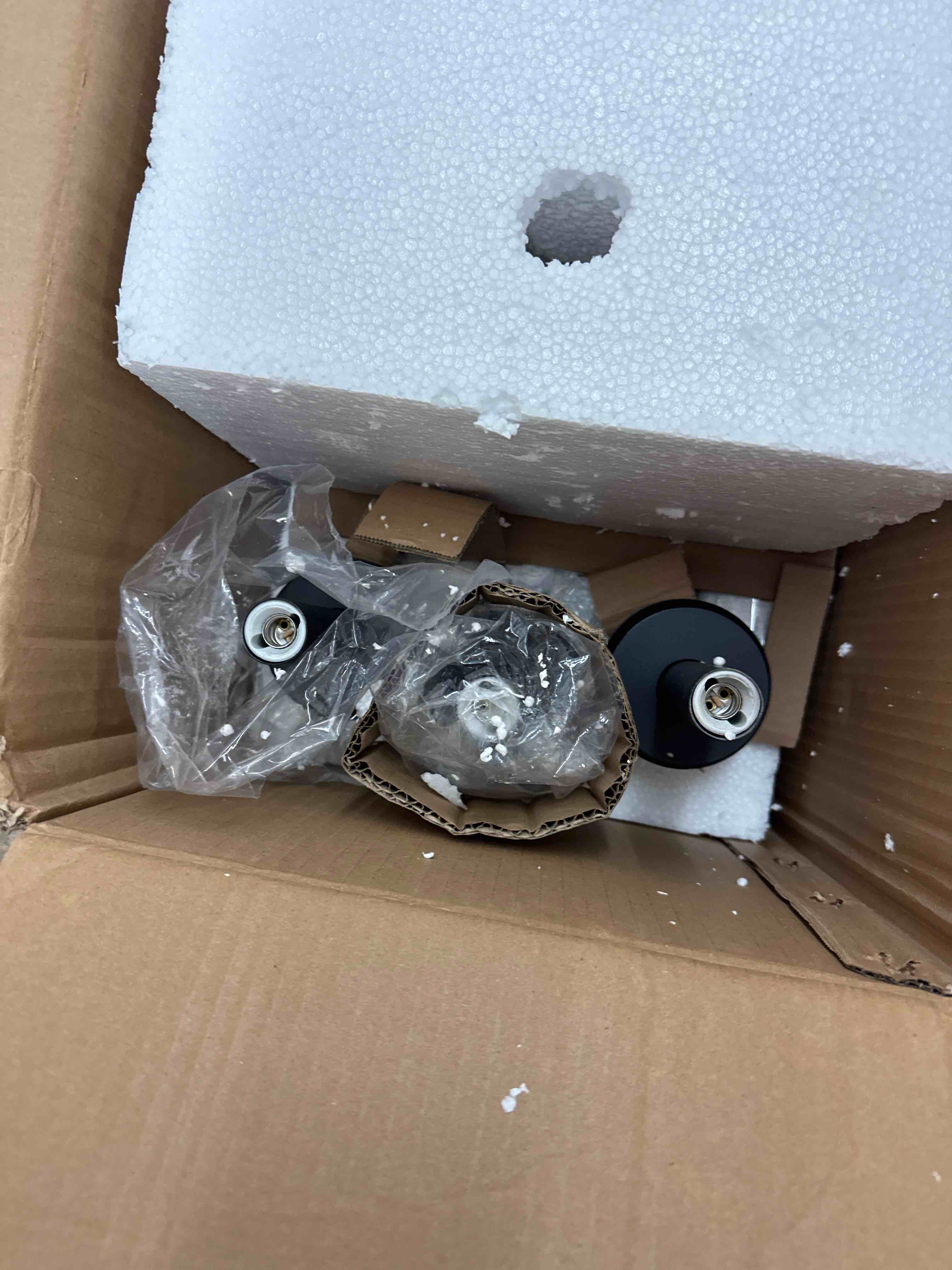 https://s3.amazonaws.com/lotting-images-prod/phillipi/BRN0469355_1737143166472.jpeg