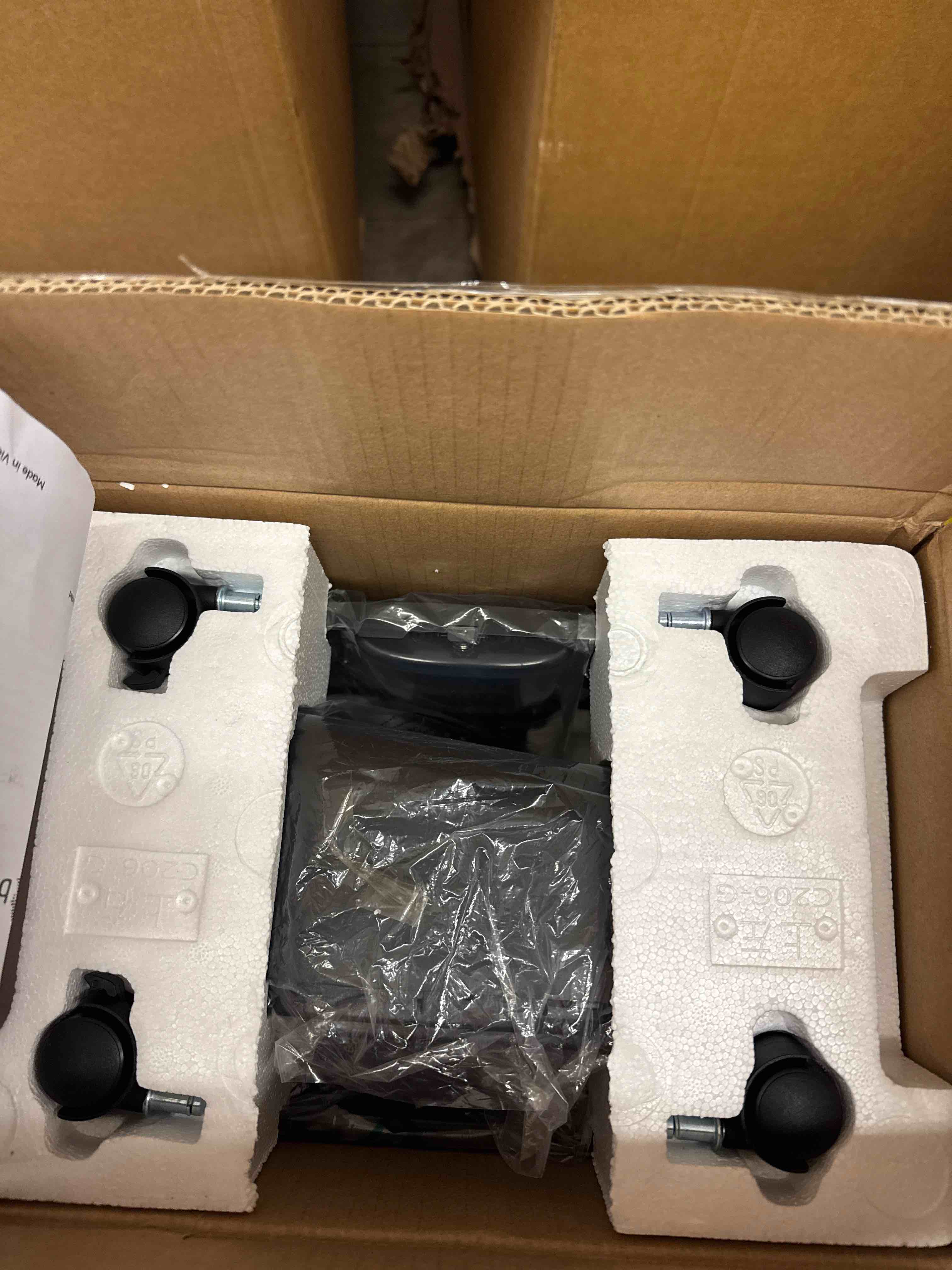 https://s3.amazonaws.com/lotting-images-prod/phillipi/BRN0469439_1736888899872.jpeg