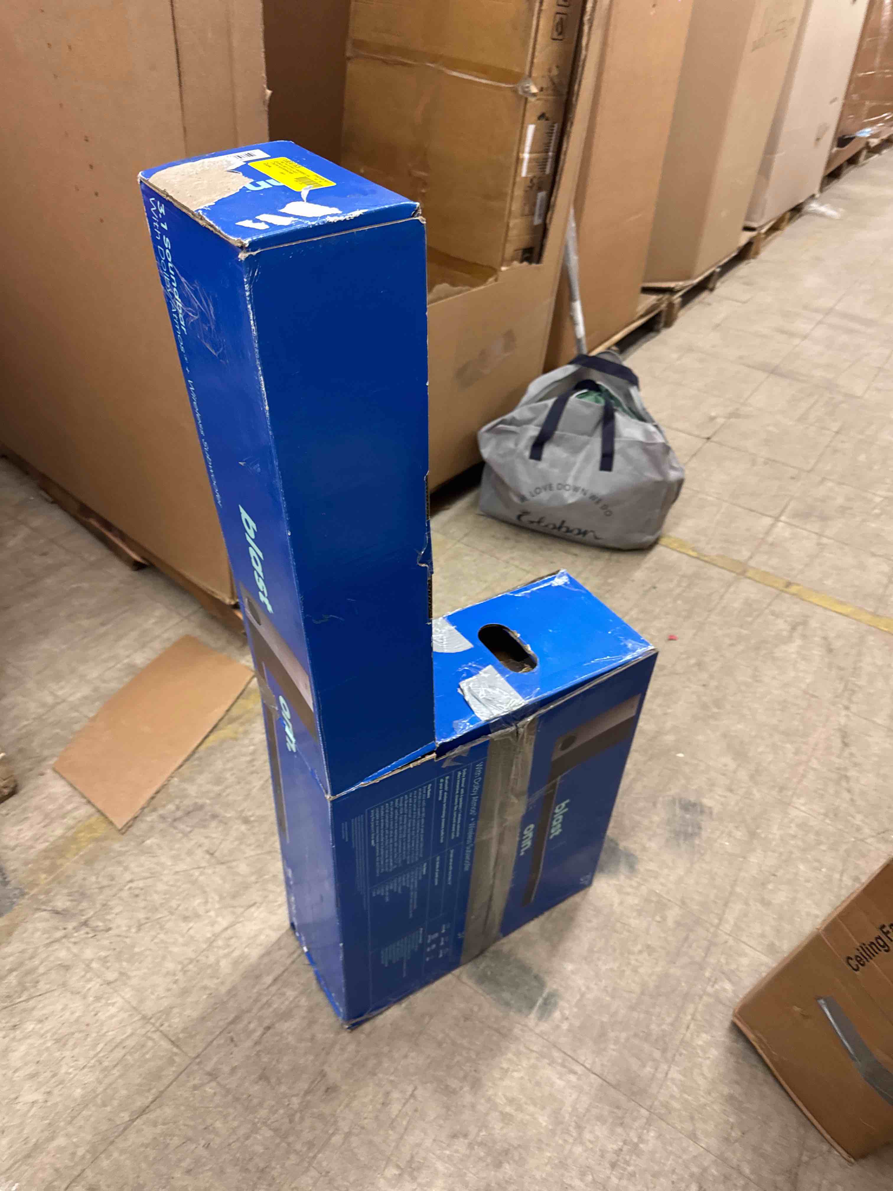 https://s3.amazonaws.com/lotting-images-prod/phillipi/BRN0469444_1736887998479.jpeg