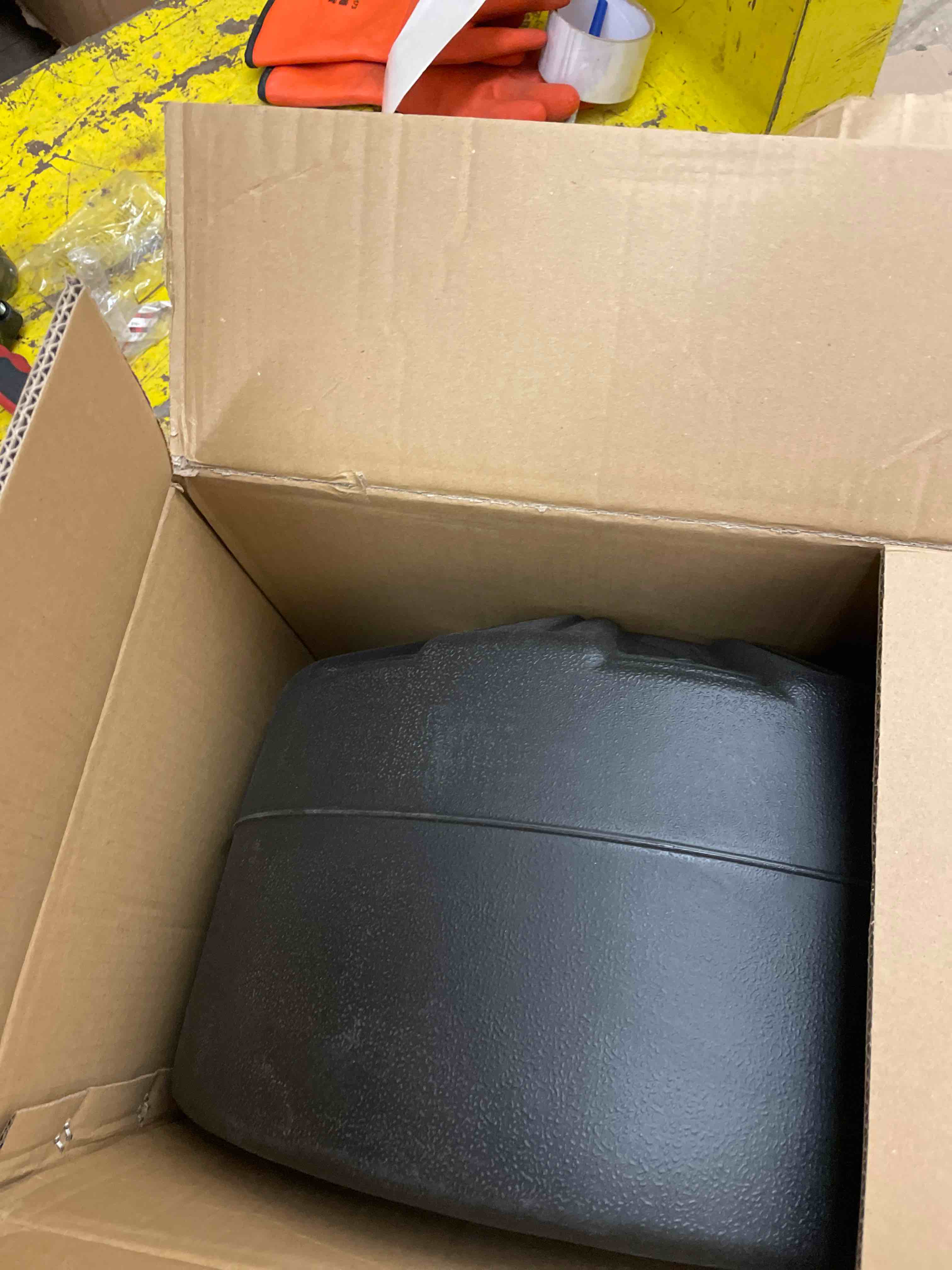https://s3.amazonaws.com/lotting-images-prod/phillipi/BRN0469461_1736872924519.jpeg