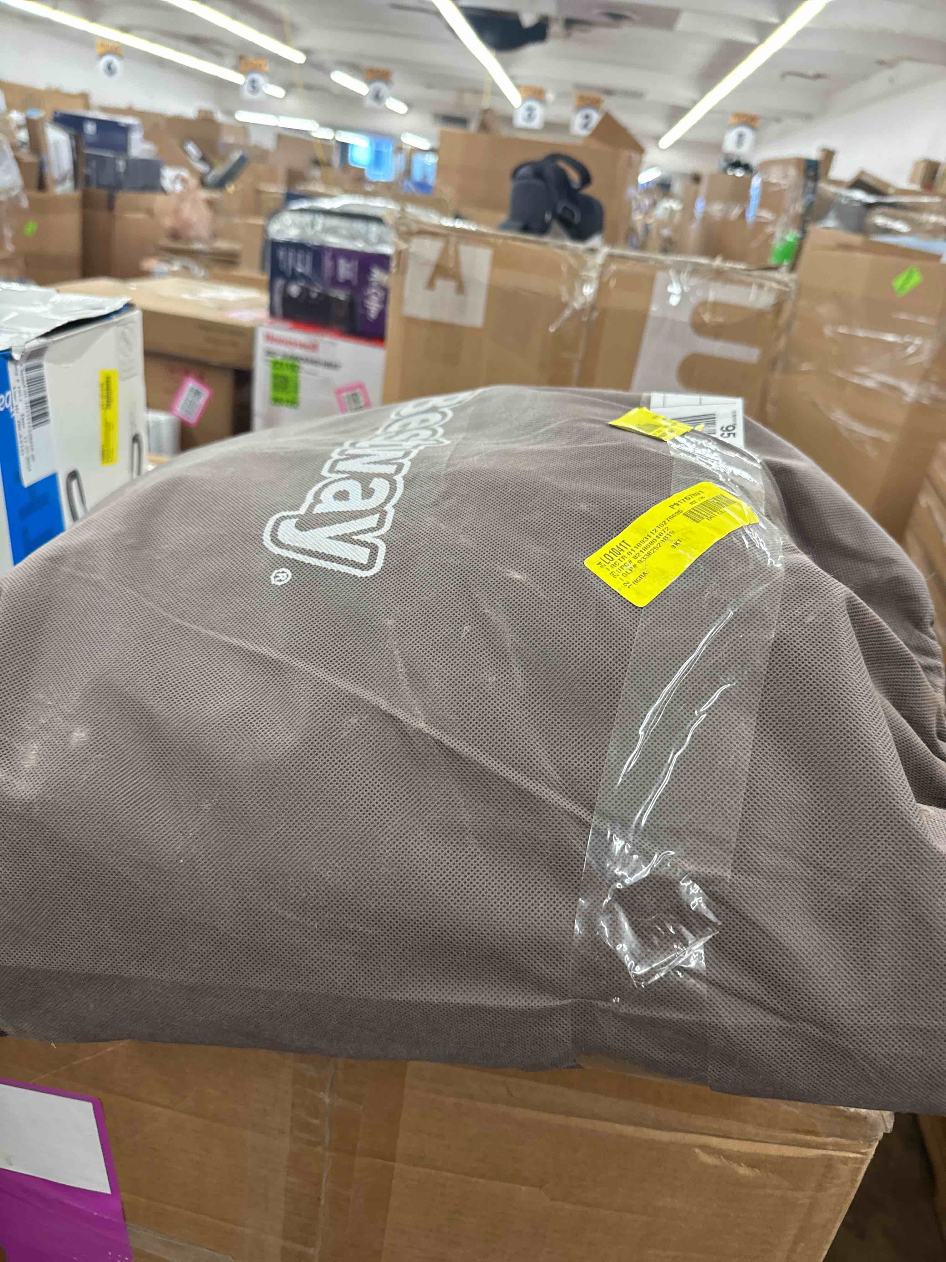 https://s3.amazonaws.com/lotting-images-prod/phillipi/BRN0471022_1738344600133.jpeg