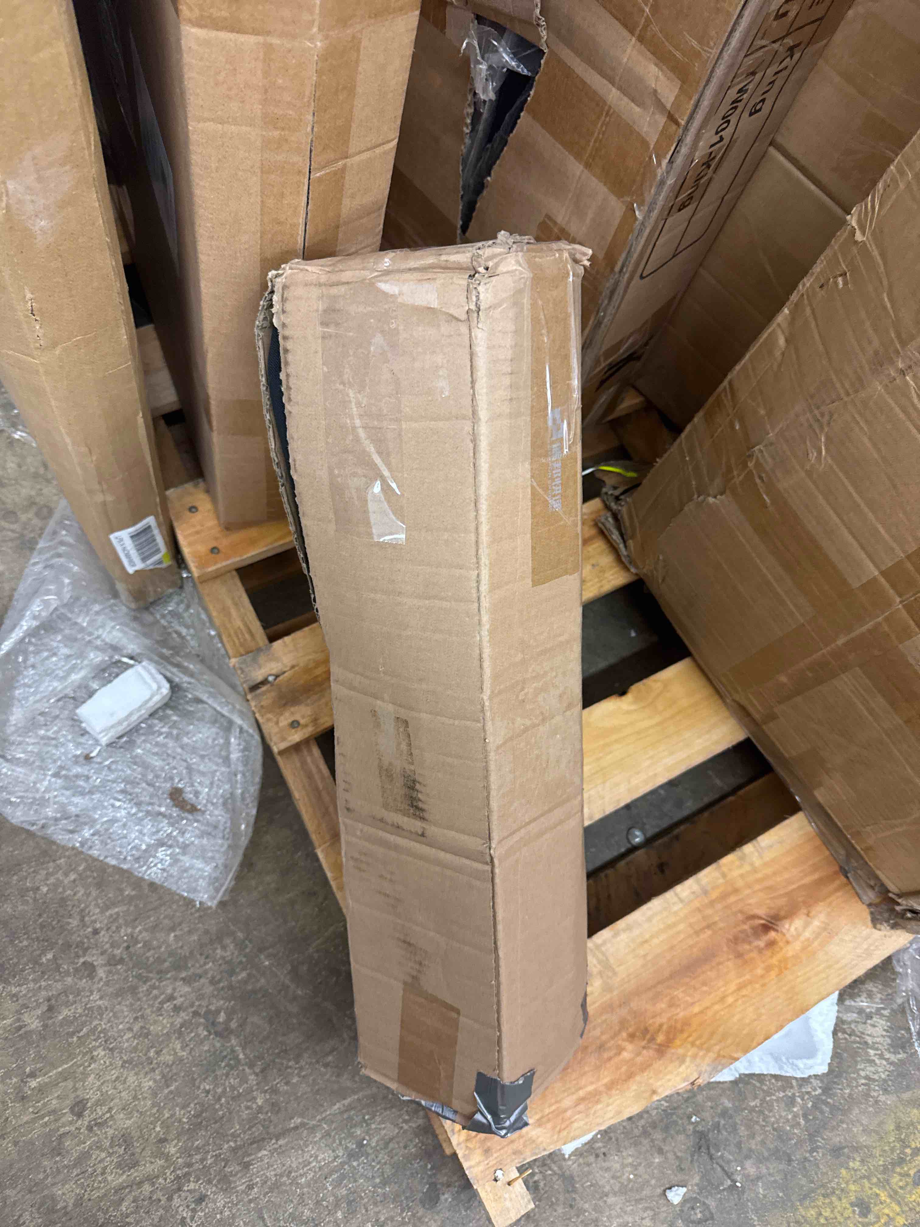 https://s3.amazonaws.com/lotting-images-prod/phillipi/BRN0471104_1738178733920.jpeg