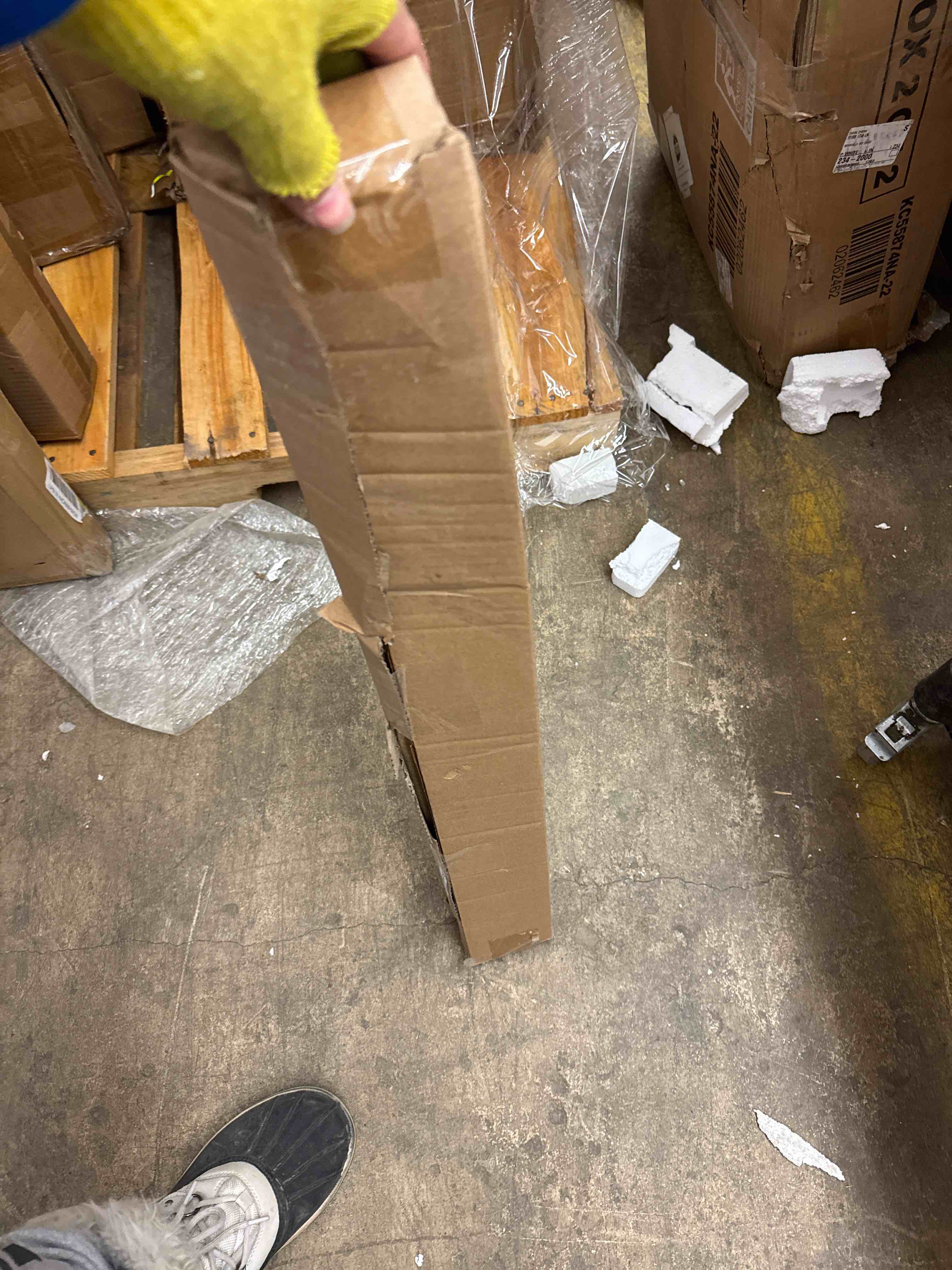 https://s3.amazonaws.com/lotting-images-prod/phillipi/BRN0471109_1738177927972.jpeg
