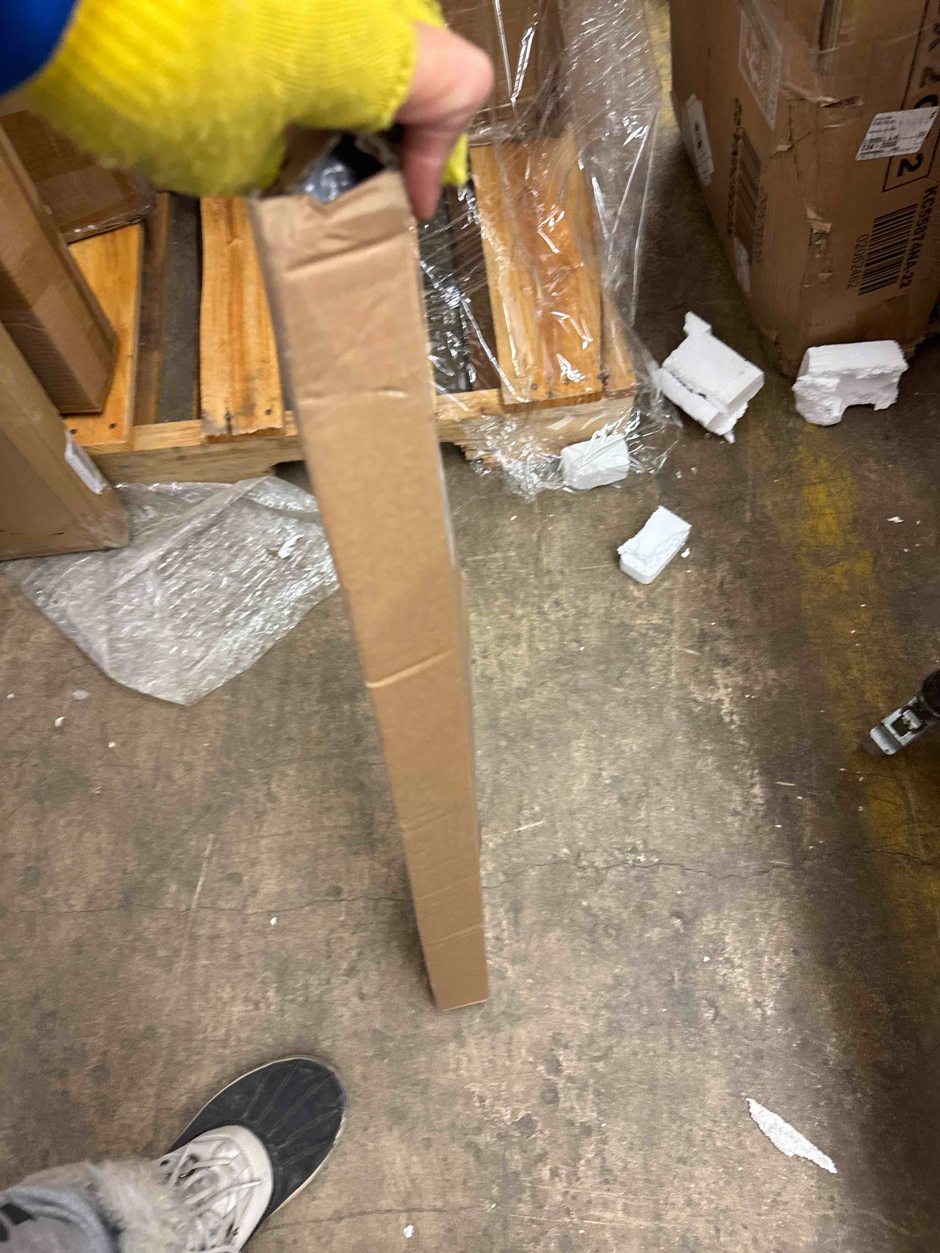https://s3.amazonaws.com/lotting-images-prod/phillipi/BRN0471109_1738177929006.jpeg