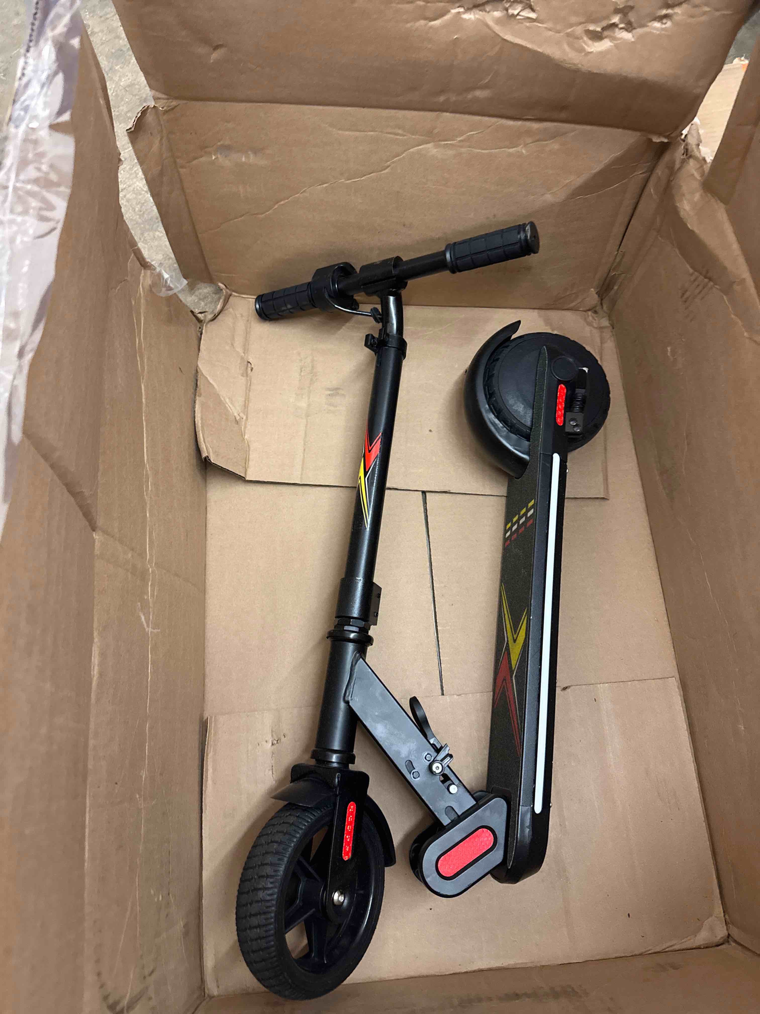 https://s3.amazonaws.com/lotting-images-prod/phillipi/BRN0471117_1738176327367.jpeg