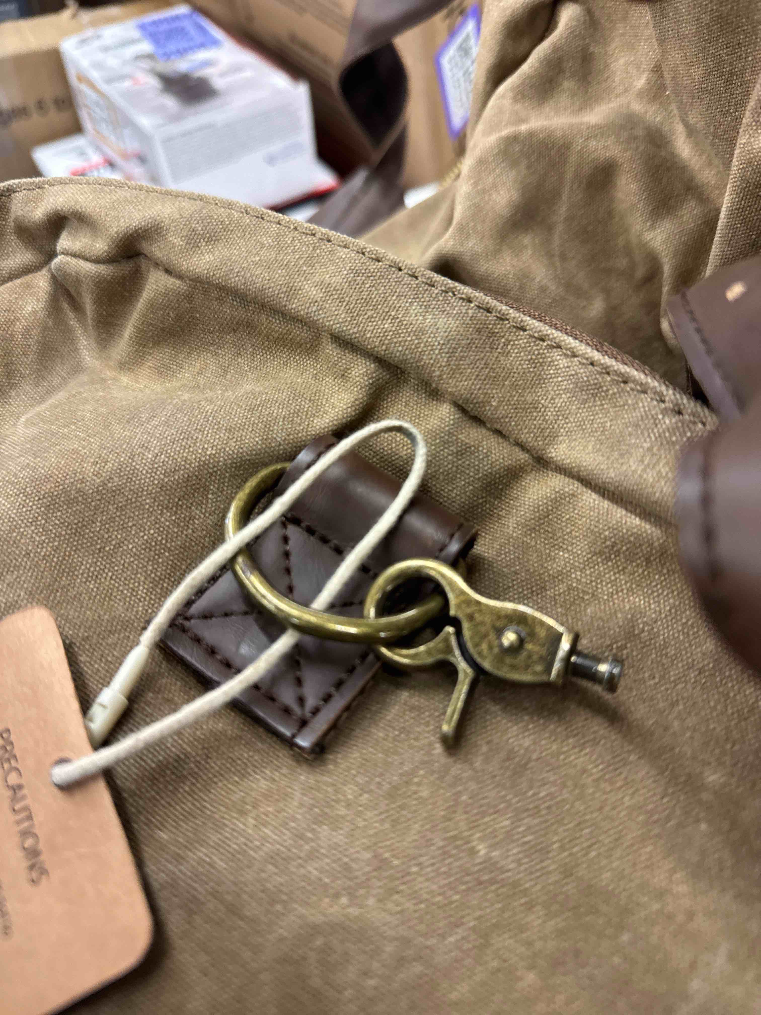 https://s3.amazonaws.com/lotting-images-prod/phillipi/BRN0471394_1737042962214.jpeg