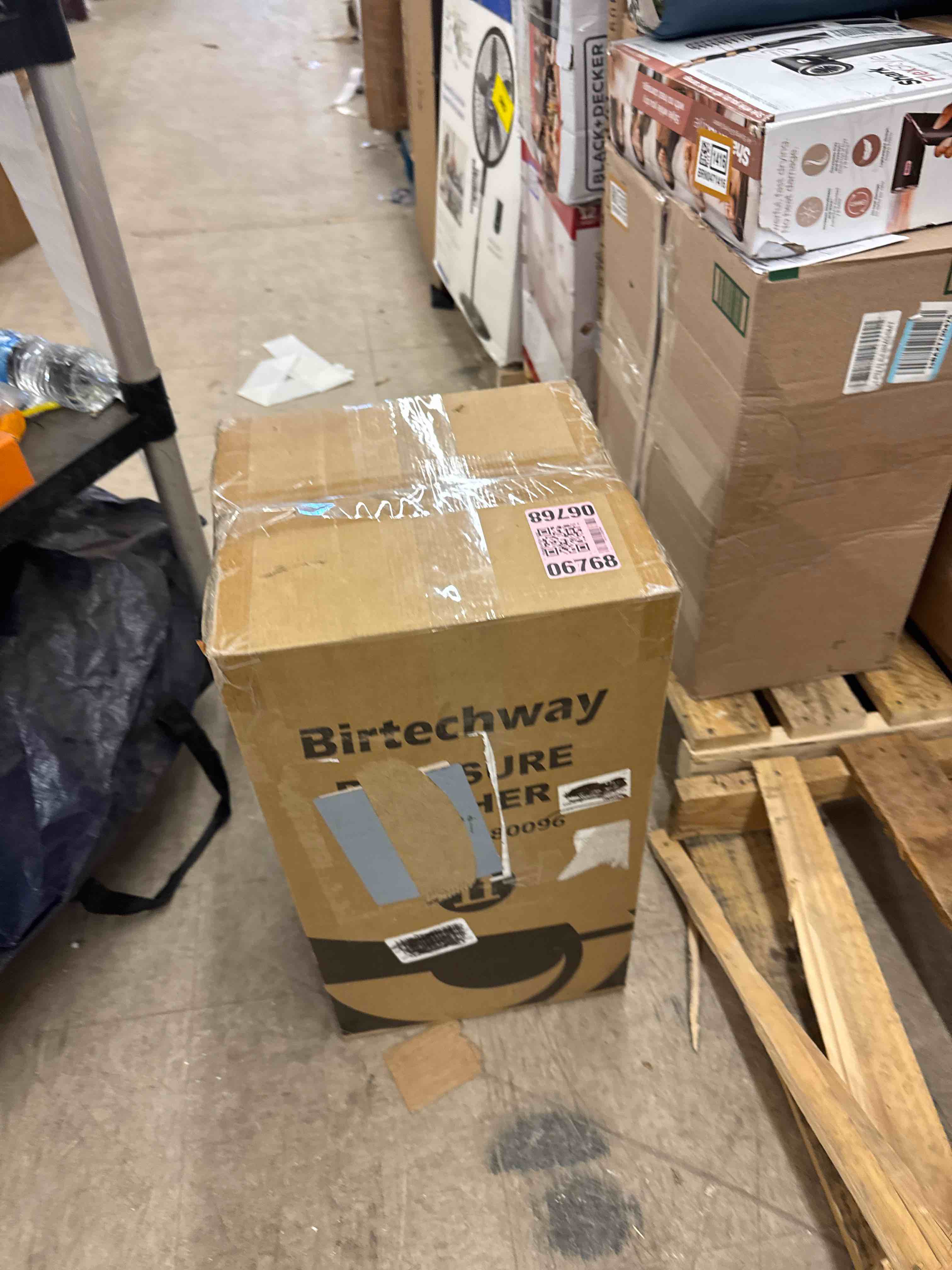 https://s3.amazonaws.com/lotting-images-prod/phillipi/BRN0471408_1737040041634.jpeg